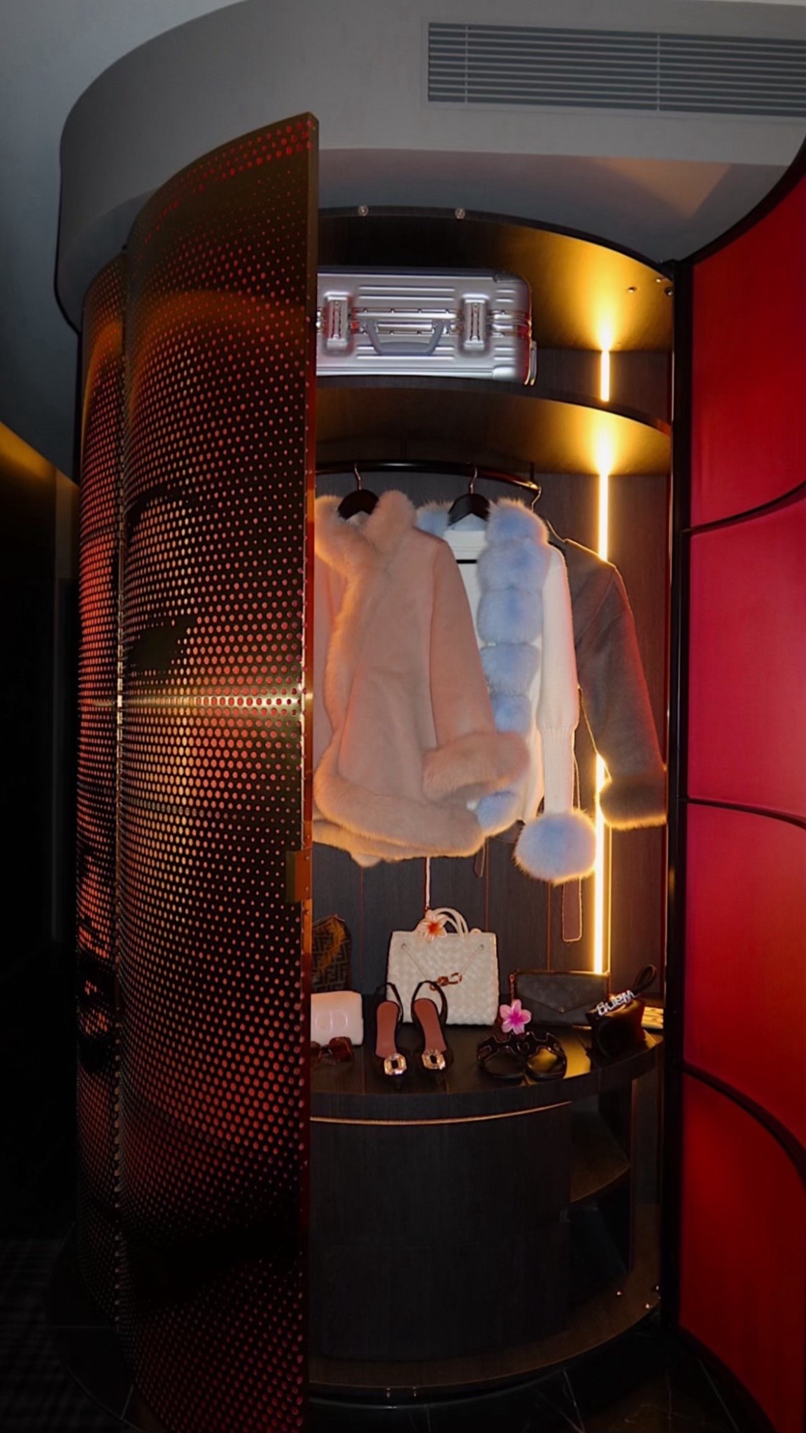 W Melbourne setup 
Coats: Dolcie London, Maison Maia
Shoes: Amina Muadi, Hermes
Bags: Bottega, LV, Alexander Wang
Suitcase: Kmart

#LTKAroundTheWorld #LTKaustralia #LTKwinter