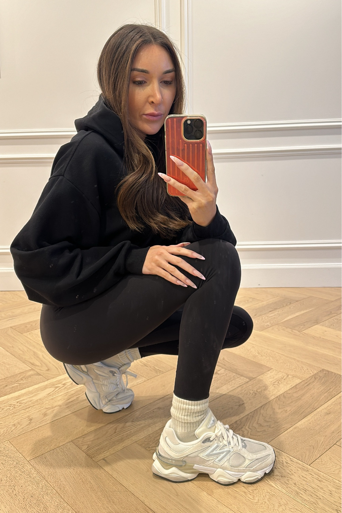 Athleisure wear Sundays 

Lululemon tights size: 4 
Alo size: XS
New balance size:
US/W 8.5
US/M 7
UK 6.5
EU 40
CM 25

#LTKaustralia