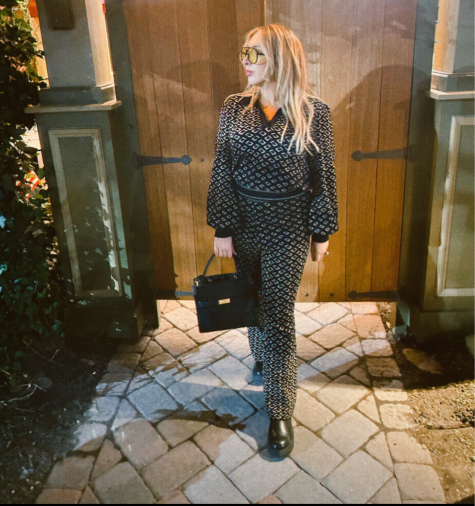 It’s DVF & it’s not a wrap dress

#LTKSeasonal #LTKmidsize