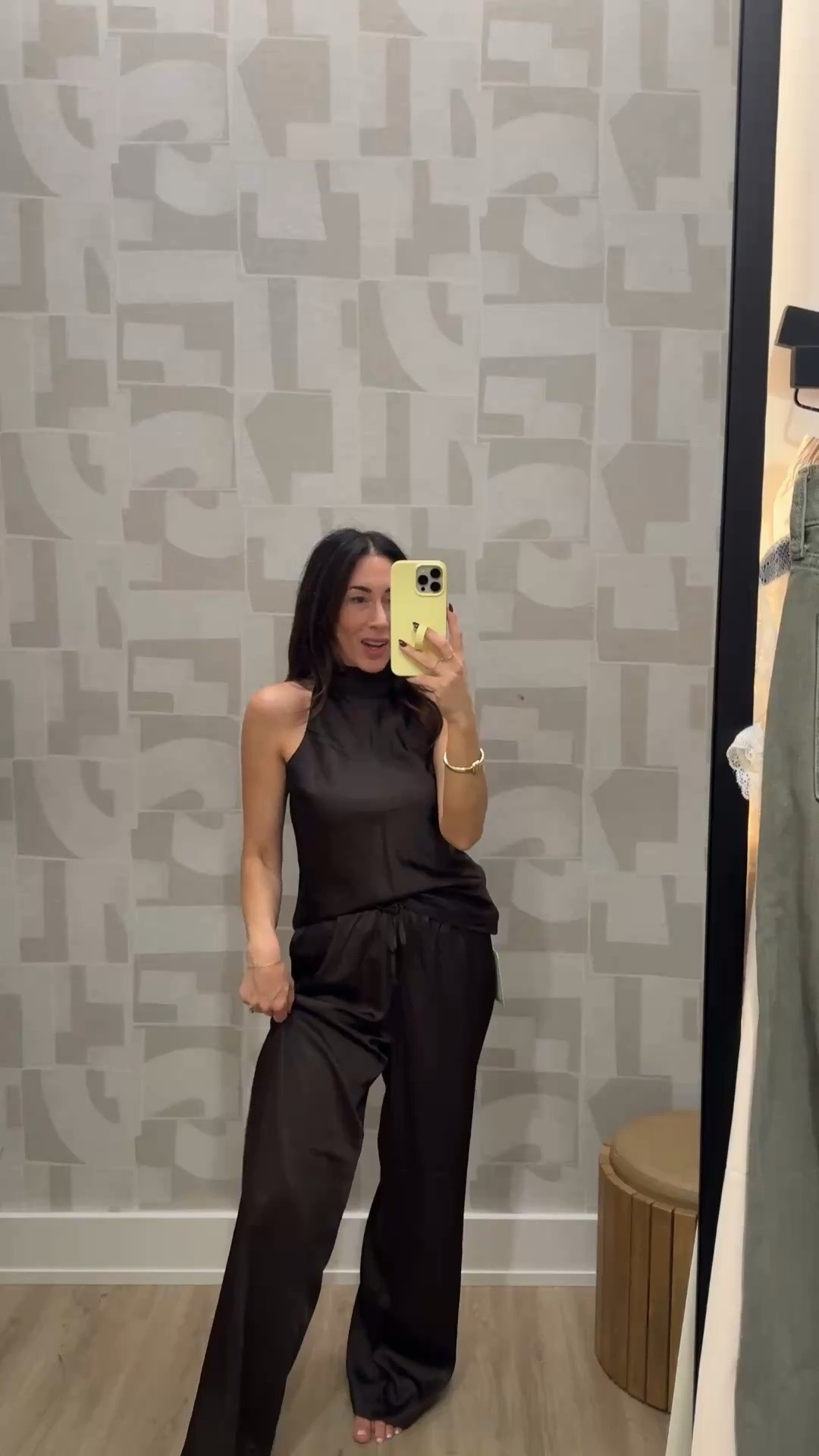 This is the cutest satin set! Wearing small in bottoms XS in top @abercrombie

#LTKgrwm #LTKootd #LTKSeasonal