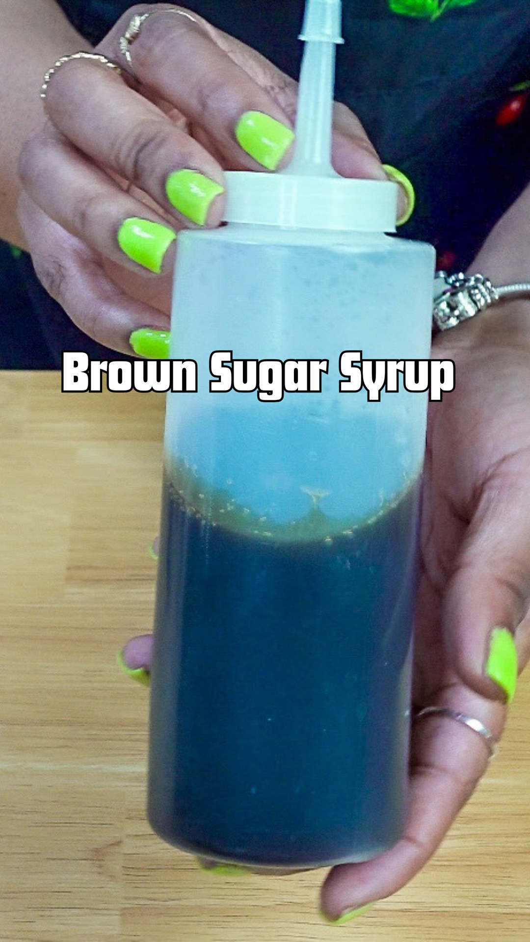 Homemade brown sugar syrup is easier than you think 🤎☕
Here’s my go to recipe:

1 cup @imperial dark brown sugar
3/4 cup water
Pinch of salt
1 tsp bourbon vanilla bean paste

Simmer until the sugar dissolves, let it cool, and store in a bottle or jar. Perfect for lattes, cold foam, and even baking 🍯✨

Save this so you can make a batch for your next coffee at home 👇🏾

homemade brown sugar syrup
coffee syrup recipe
DIY coffee flavoring
latte syrup recipe
bourbon vanilla syrup

#LTKHome #LTKautumn