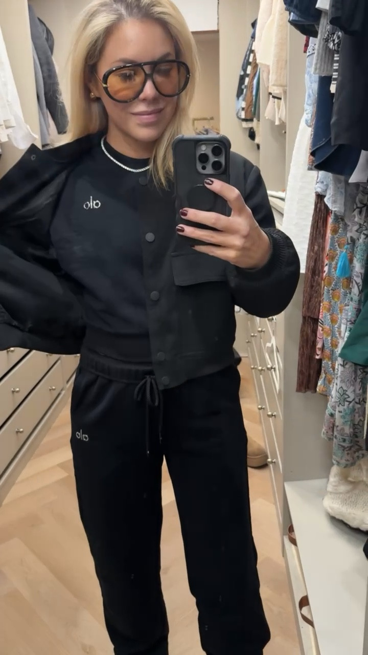 Styling Alo sweats (high/low version with Amazon jacket and Bottega Veneta sunglasses)

Black sweatpants
Sweatshirt 
Alo sweats
Alo sweatshirt
Alo sweatpants

Accolade Crewneck pullover

Accolade Crew neck pullover

 #LTKFindsUnder50

#LTKActive #LTKdayinmylife