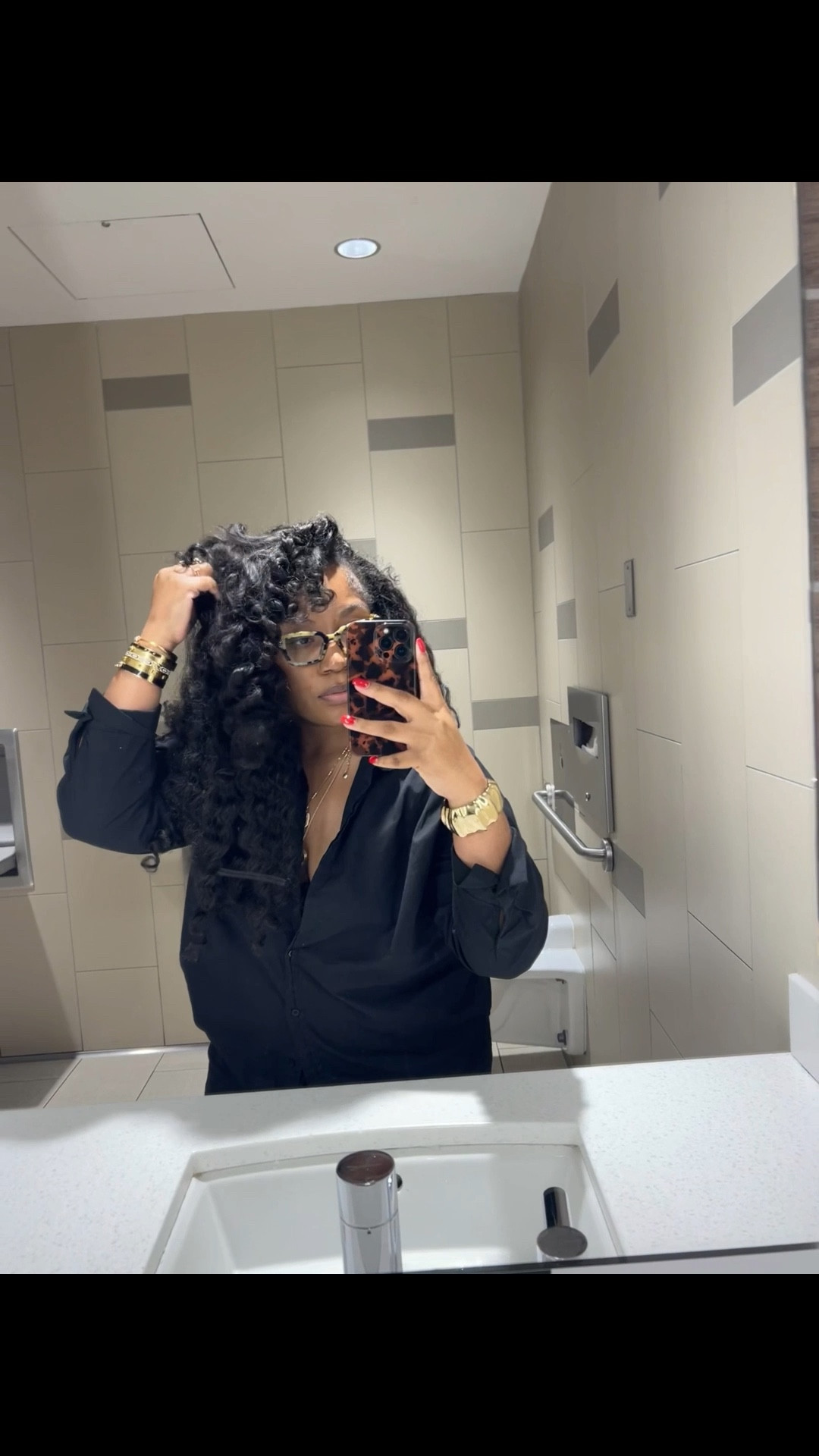 So obsessed with this burmese curly hair. 🖤

#LTKFindsUnder50 #LTKSaleAlert #LTKBeauty