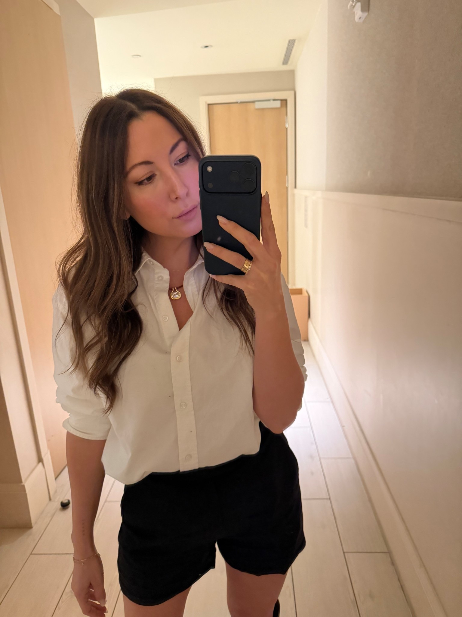 H&M Oversized Boyfriend Fit White Oxford Shirt  - Under $30 / Under $50 / Under $100 / Work Outfit / Preppy / Classic / Affordable / Spring Summer Essentials

#LTKWorkwear #LTKootd