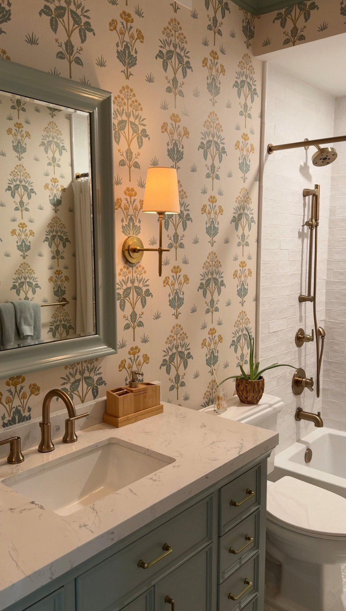 Bathroom wallpaper!

#LTKStyleTip #LTKHome
