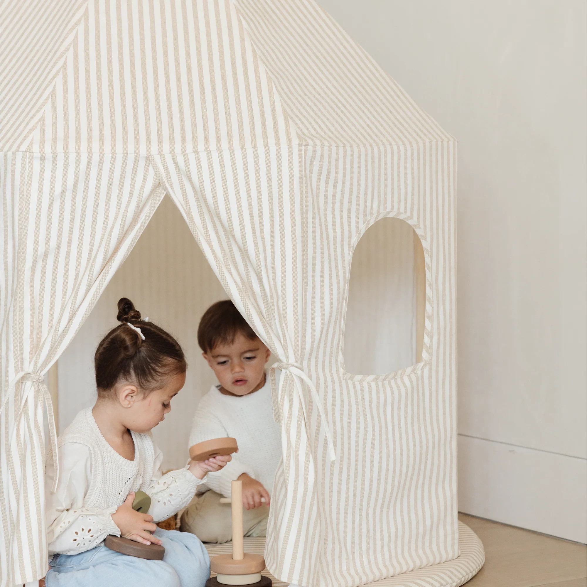 Toddler Play Tent | Perfect Reading Nook or Calm-Down Corner | Gathre