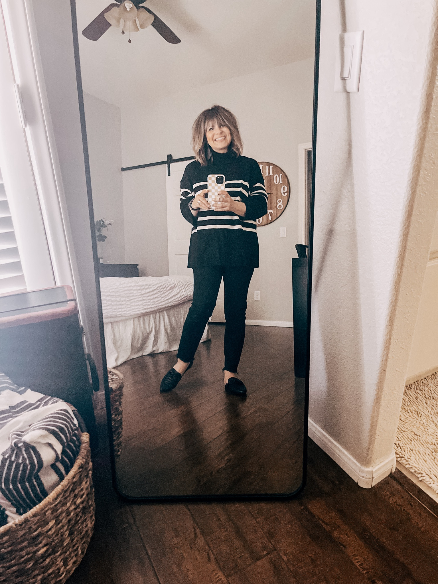 This sweater is soo cute! Split hem on the sides and the neck is NOT itchy 🙌🏼 Runs oversized, grab your TTS for this fit! 


#outfitinspo #styleinspo #outfitinspiration #styleinspiration #outfitoftheday #lookoftheday #styleblog #fashionblog #dailystyle 
#momblog #mom #mommastyle #momstyle

#valentinesdayoutfit #valentinesdaysweater #gap @gap

#LTKstyletip #LTKfindsunder50 #LTKsalealert