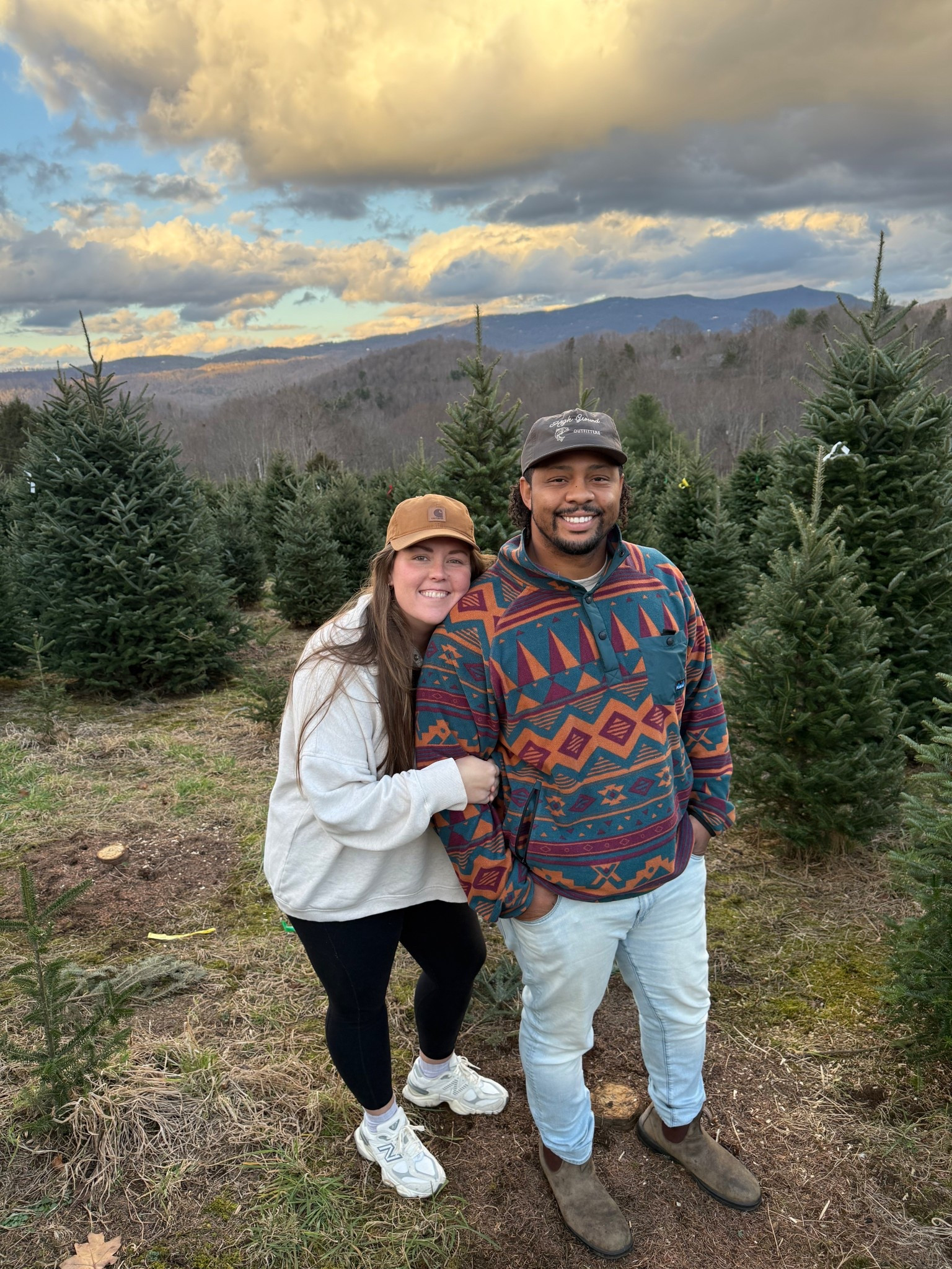 Fav leggings. Fav pullover. 🤌🏼