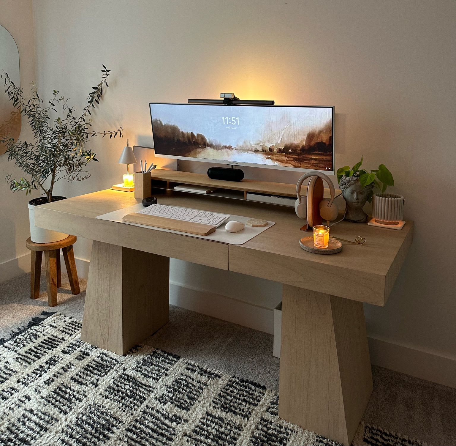 Desk setup

#LTKSeasonal #LTKhome #LTKBacktoSchool