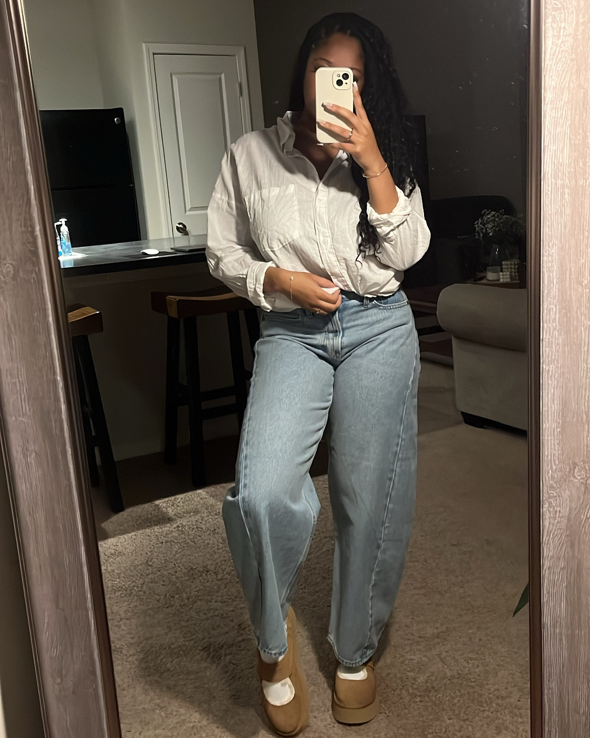 Barrel jeans are becoming my fave ✨