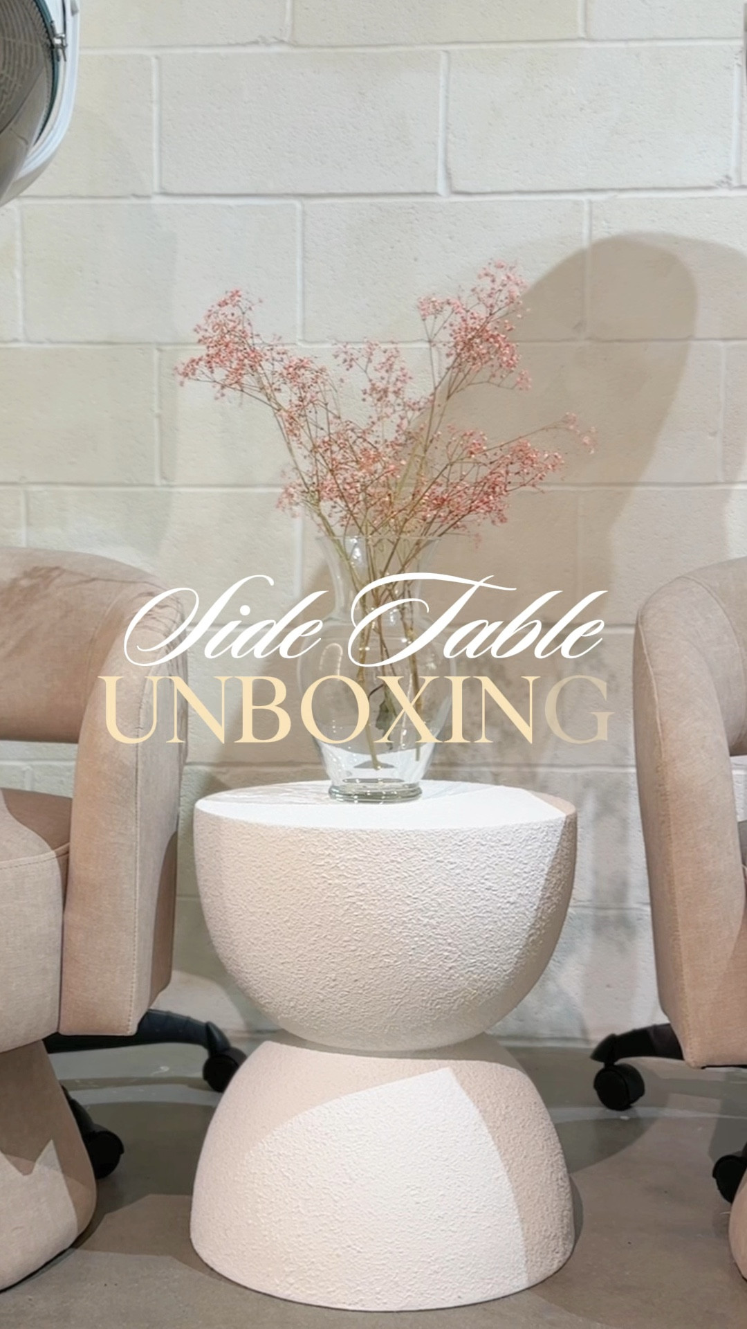 Side table 

#whitesidetable #salondecor #interiordesign

#LTKHome #LTKFindsUnder100