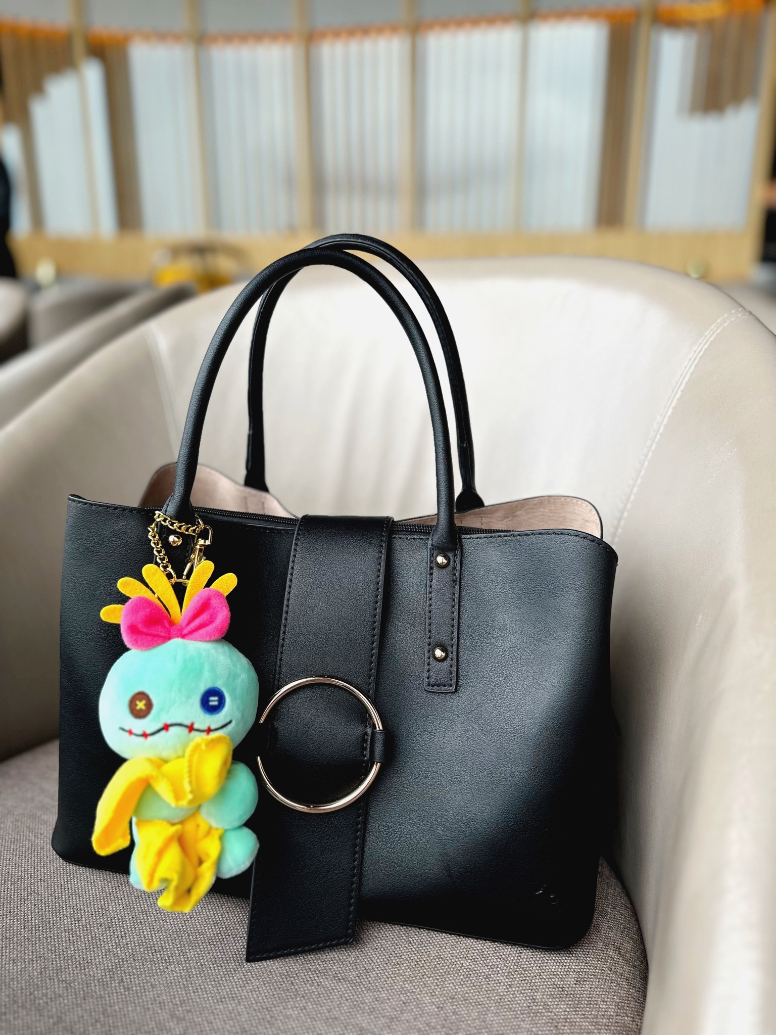 So in love with this black tote bag I picked up from ASOS for our trip to Singapore. I used it a ton and have been using almost everyday since returning home. It fits so much! #totebag #travelbag #bigpurse #blacktotebag #largetotepurse #asos #accessories 

#LTKitbag #LTKtravel