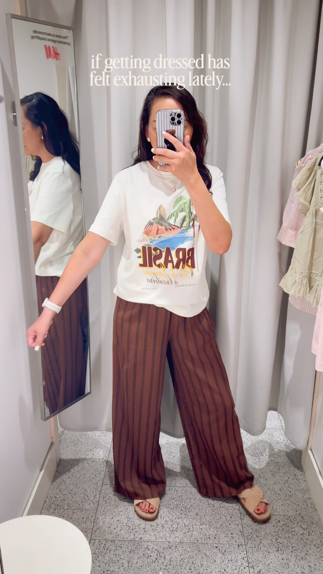 I don’t want complicated outfits anymore.

I want pieces that:
✔️ feel comfortable
✔️ flatter my body NOW
✔️ mix easily with basics I already own
✔️ and still make me feel put together

And honestly… H&M had some really good everyday pieces this time.

These are the kinds of outfits I know I’d actually reach for:
– coffee runs
– casual dinners
– errands
– travel days
– everyday mom life

Because looking stylish in your 40s shouldn’t feel exhausting. 🤍

Which outfit is your favorite?
1, 2, 3, or 4?

#LTKootd