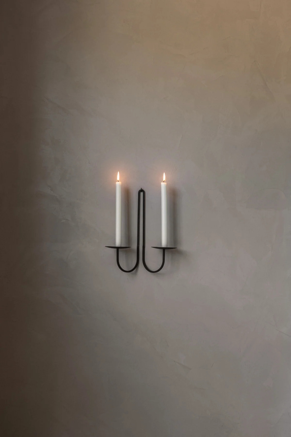 Elm Double Sconce | Double Iron Sconce | THELIFESTYLEDCO | THELIFESTYLEDCO