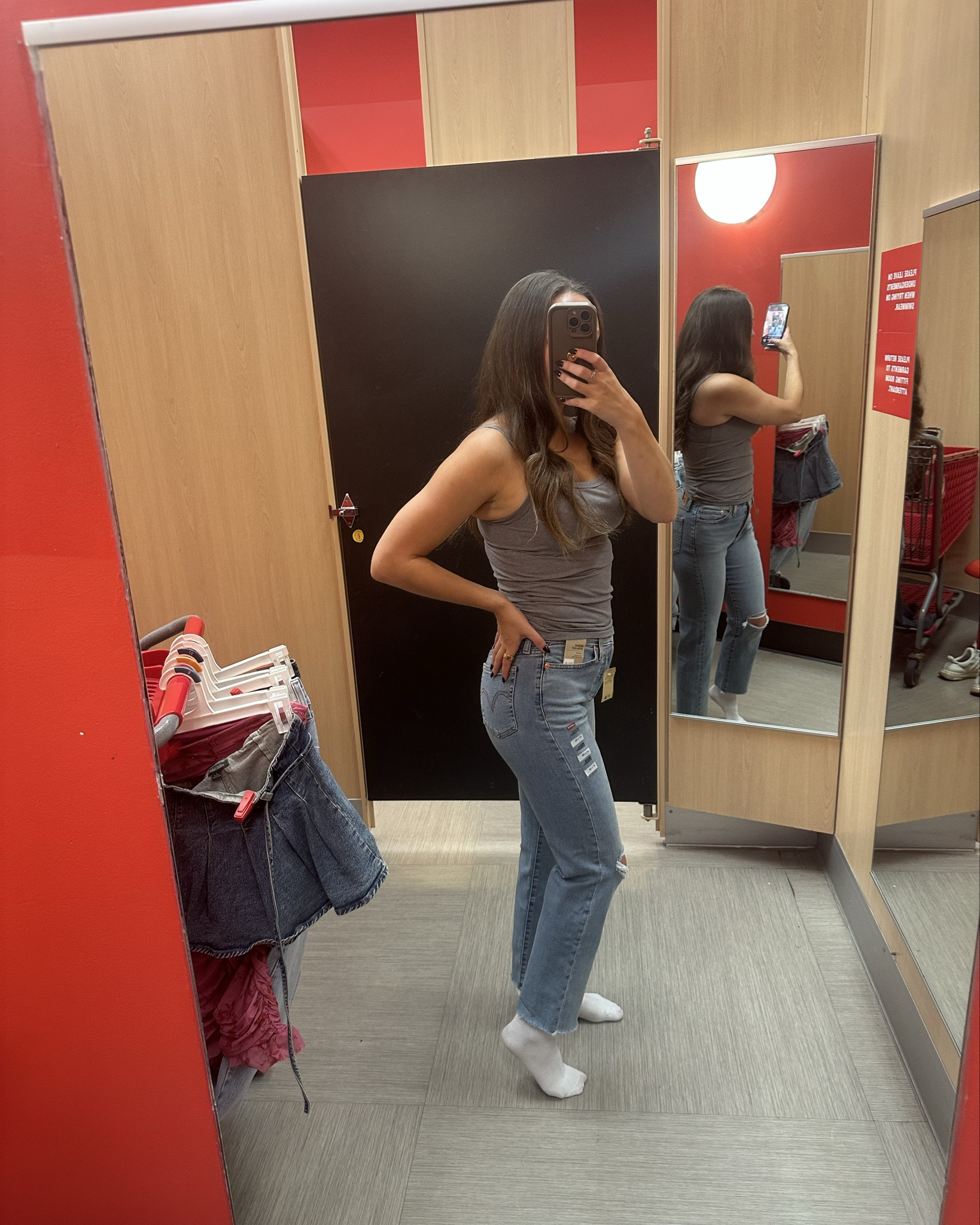 TARGET LEVIS
Wedgie Straight

#LTKSaleAlert #LTKStyleTip #LTKFindsUnder50