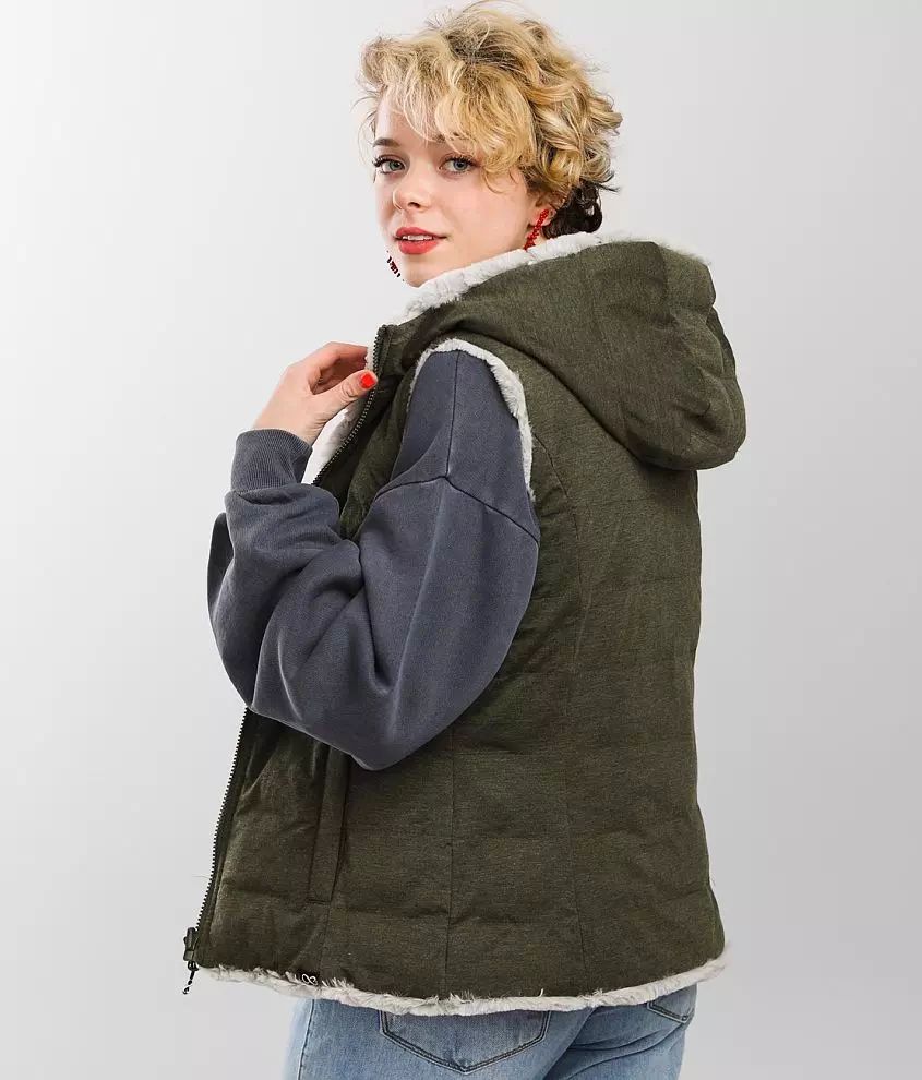 Be Boundless Quilted Reversible Vest | Buckle
