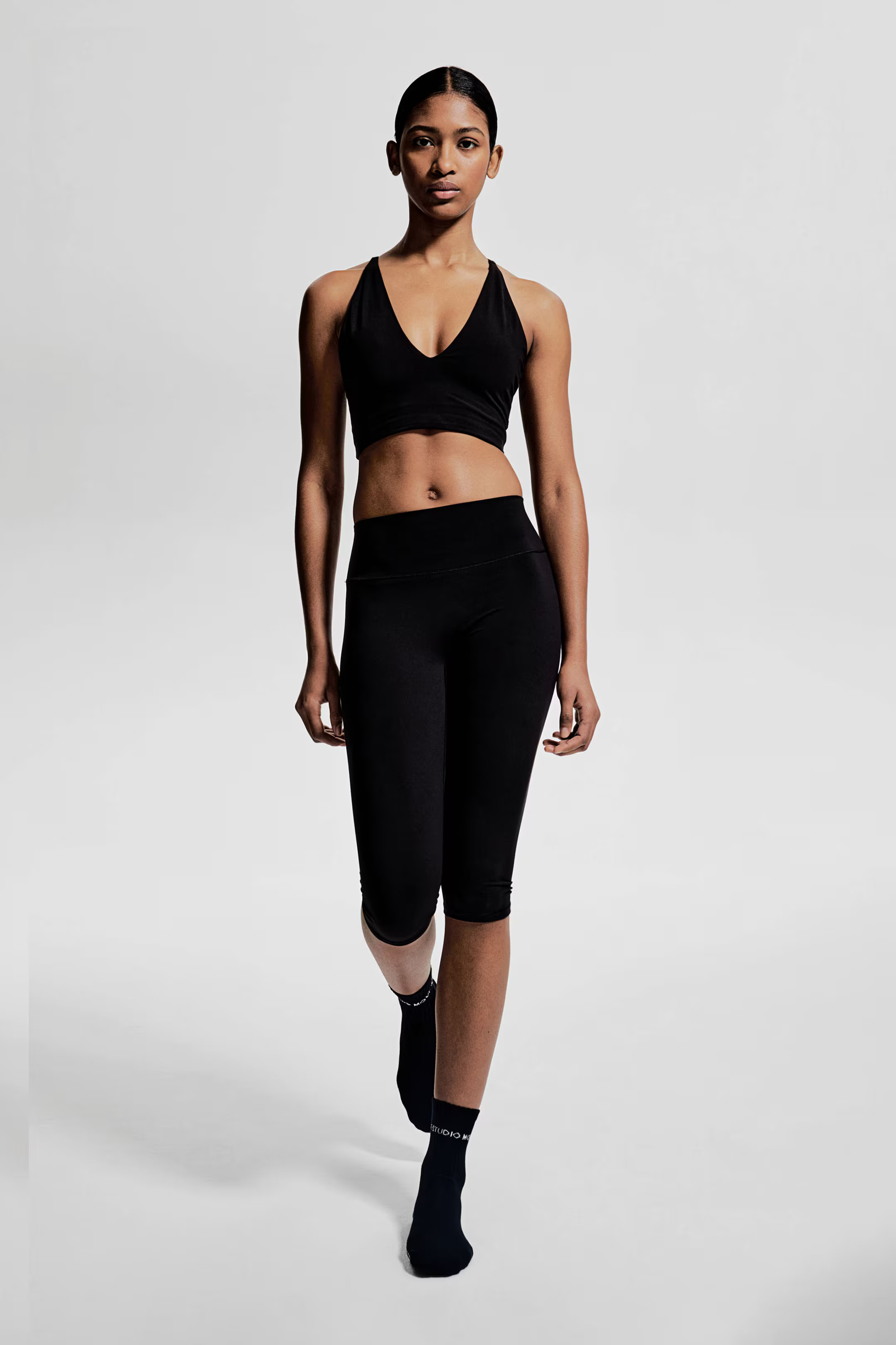 Capri-Sportleggings mit SoftMove™ - Schwarz - Ladies | H&M AT | H&M (DE, AT, CH, NL, FI)