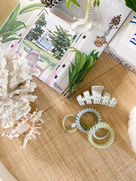 Loving Sarah Tucker and Teleties collection of hair accessories. No break on your hair and I’m so excited for these for my thick hair 

#LTKfindsunder50 #LTKstyletip #LTKbeauty