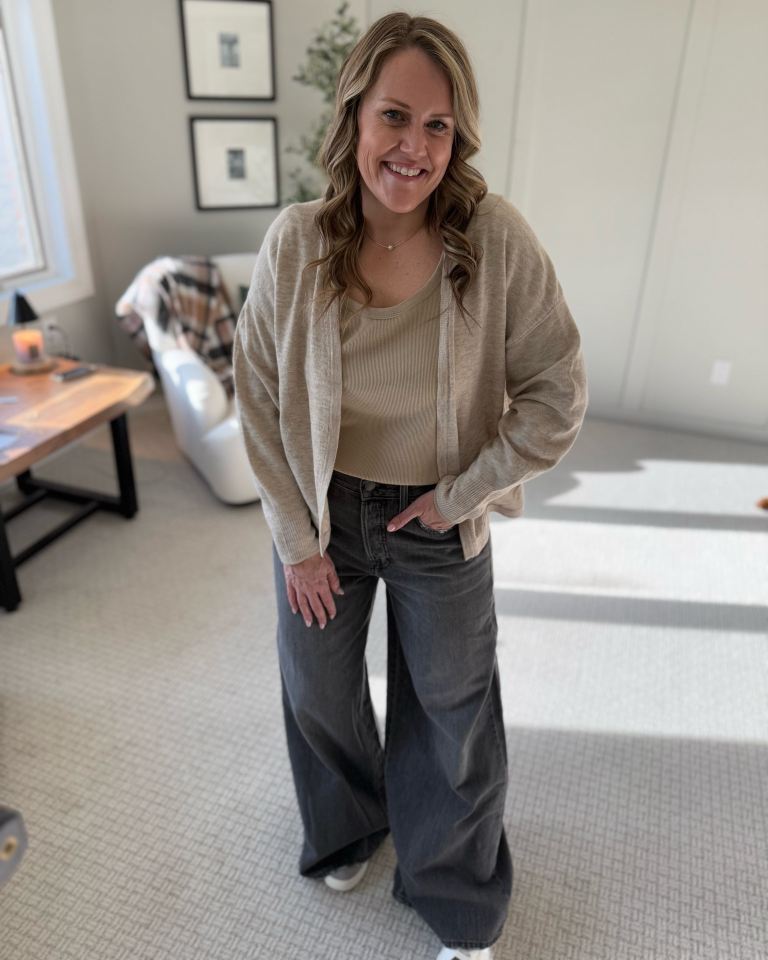 Casual winter outfit

Target fashion  winter outfit  winter work outfit  casual outfit  black denim jeans  sweater  cardigan  tote bag  work bag  purse


#LTKStyleTip #LTKSeasonal #LTKFindsUnder50