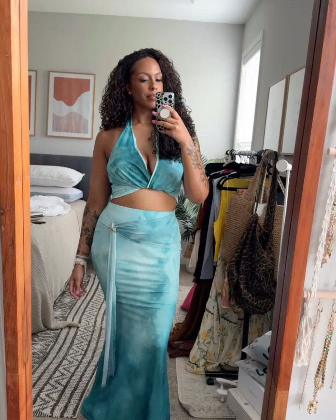 makeup look for siren/mermaid themed bday party I went to 🧜🏽‍♀️🌊🐬

#LTKParties #LTKStyleTip #LTKMidsize