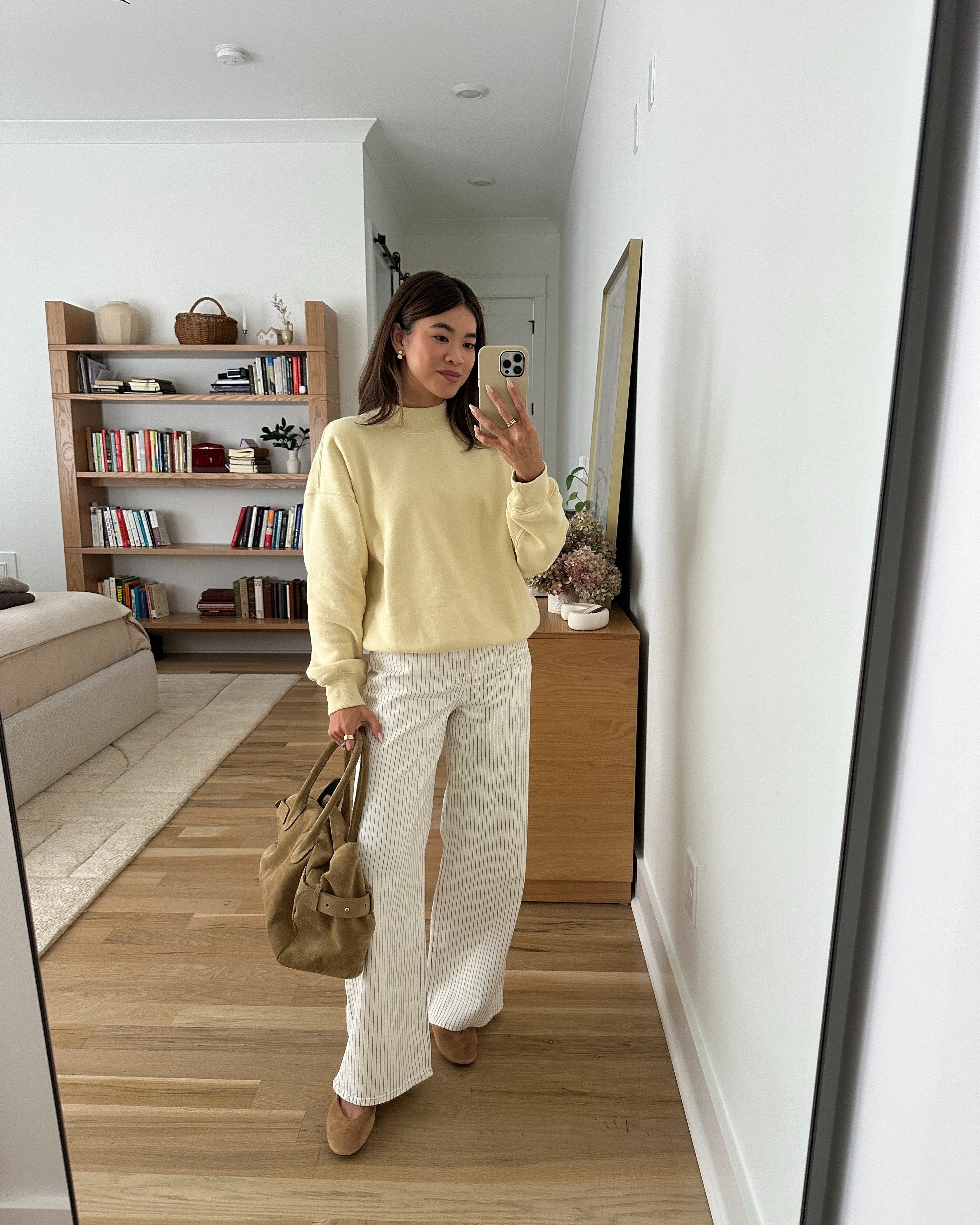 I love these linen blend denim from @abercrombie! They are so soft and comfortable.

Sizing info:
Abercrombie Linen-Blend High Rise Wide Leg Striped Jean - Size 24 short in Cream Stripe
Abercrombie Sunday Mockneck Crew - size small in Light Yellow

petite fashion, get dressed with me, outfit inspiration, ootd, nashville outfit, Nashville influencer, petite style, vacation style, casual outfits, mom style, petite shorts, spring outfits, spring outfit info, spring pants, spring outfit idea, spring top, spring bag, spring shoes, summer shorts, summer pants, summer sweatshirt, yellow sweatshirt abercrombie pants

#LTKootd #LTKSeasonal #LTKPetite
