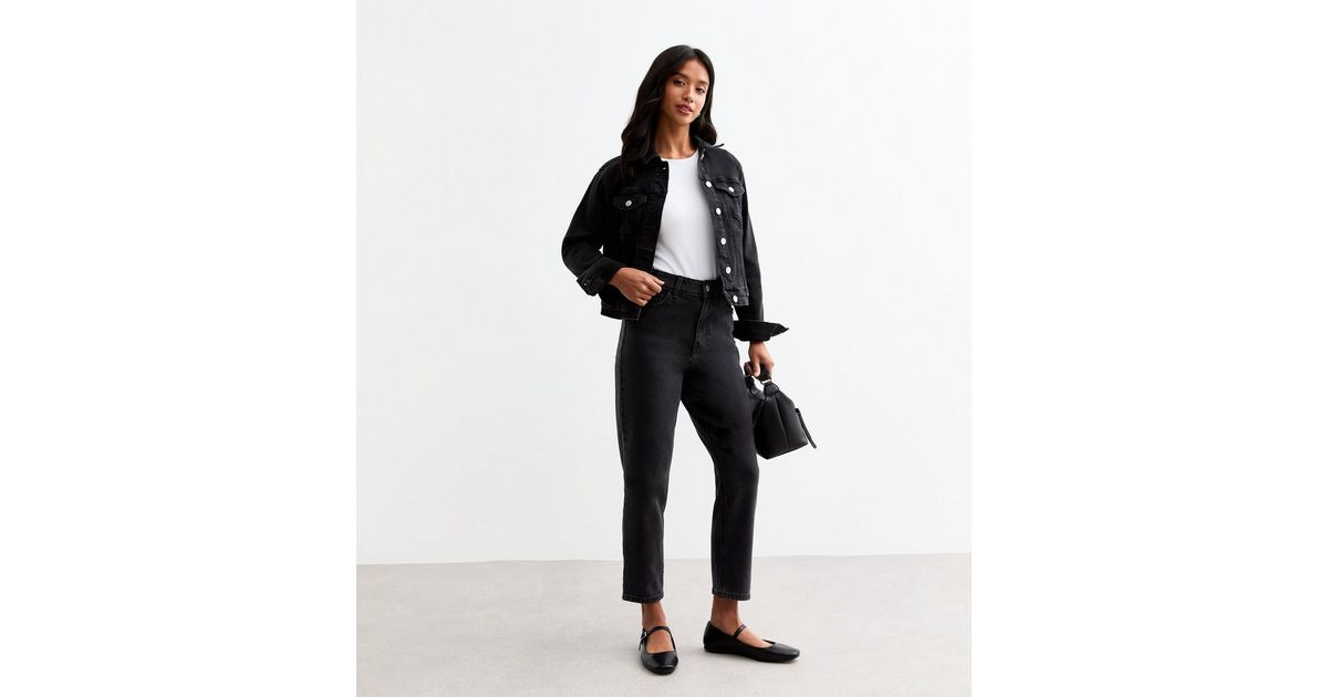 Petite Black High Waist Tori Mom Jeans | New Look | New Look (UK)
