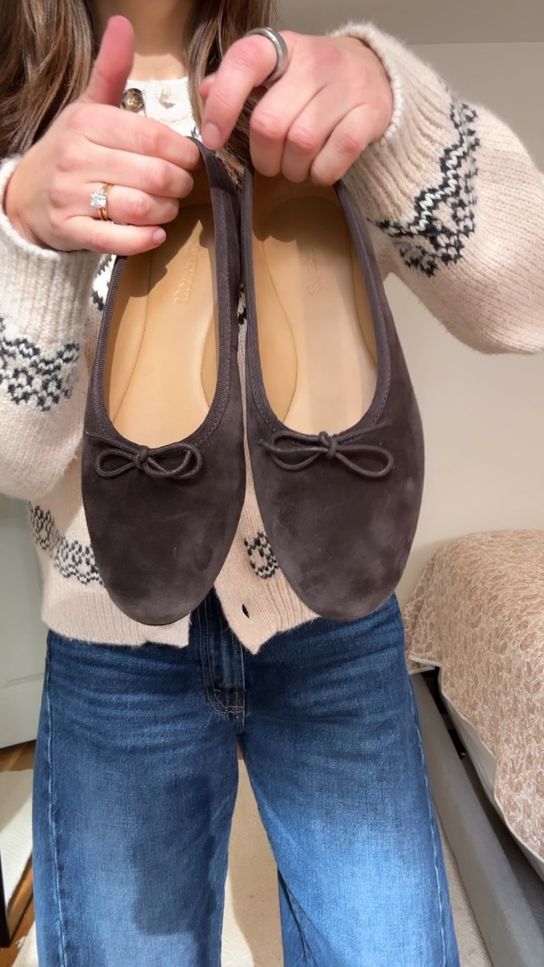 Sweater is last year, linked this years version. I wear a small
Tee runs snug, I’m in a small but could use medium
Jeans run snug, I sized up one
Flats TTS
Bag is an old color, linked current colors.

#LTKFindsUnder100 #LTKCyberWeek #LTKHoliday