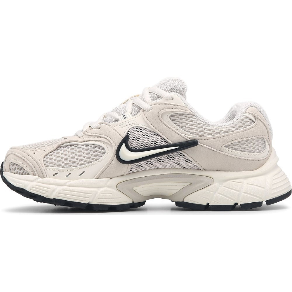 On my wish list !! Love the look of these Nike V5 RNR sneaker so much more than new balance !! 

#LTKActive #LTKGiftGuide #LTKHoliday