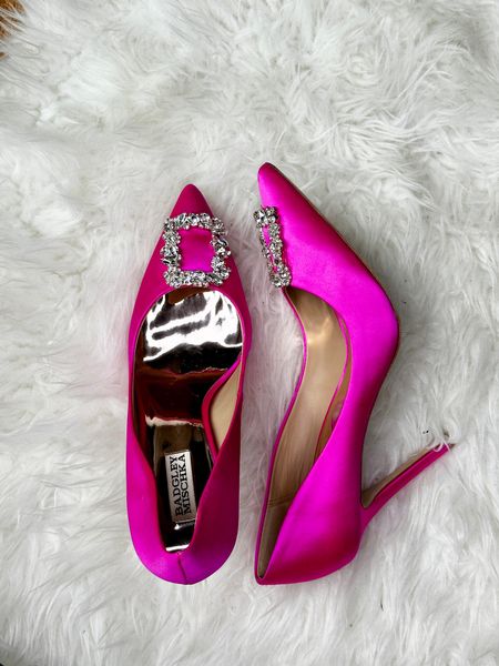Carrie Bradshaw inspired pumps…very similar to Manolo Blahnik Hangisi but a fraction of the price. Multiple colors.
Badgley Mischa Rhinestone Pumps Going Out Satin pumps Wedding Shoes

#LTKshoecrush #LTKwedding #LTKstyletip