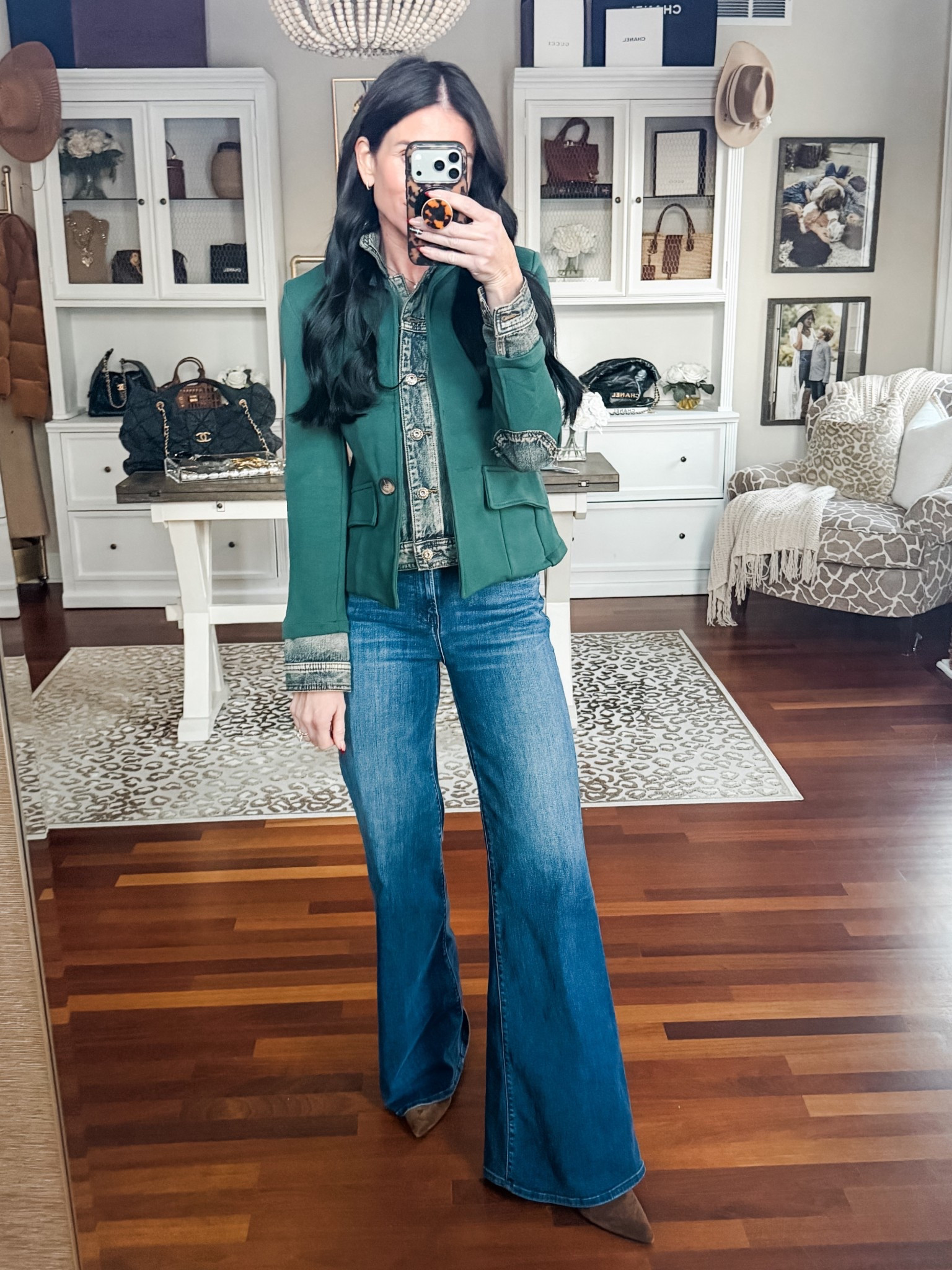 This jacket is so incredible! Be sure to use code SHANNON10

#LTKGiftGuide #LTKSeasonal #LTKOver40