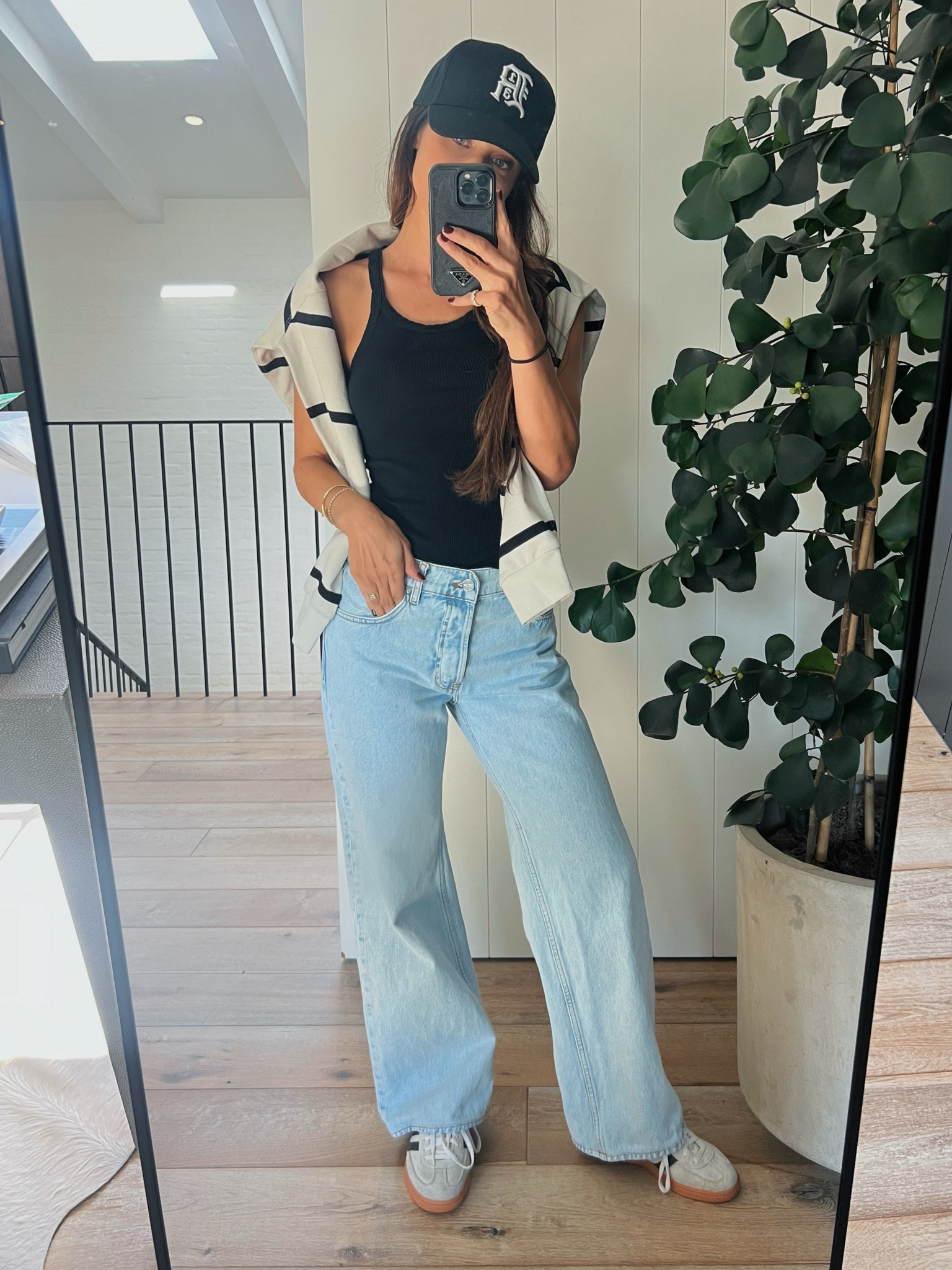 Soccer mom casual- love these relaxed fit jeans - I wear a size 24 (usually a 25) 


#LTKFindsUnder100 #LTKStyleTip