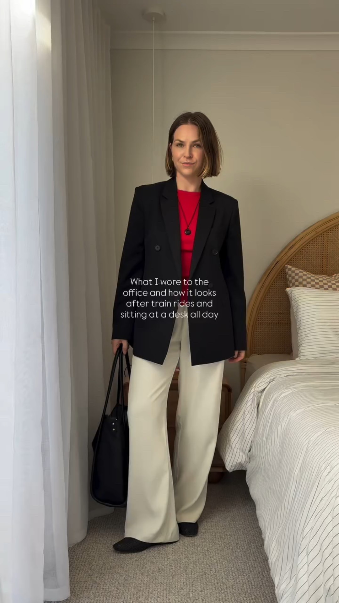 Prioritising comfort and ease for today’s office look and this ticked the box with the pants and flat shoes. Love the pop of red for some fun!! 

#corporatewardrobe #corporatewear #officeoutfit #outfitseries