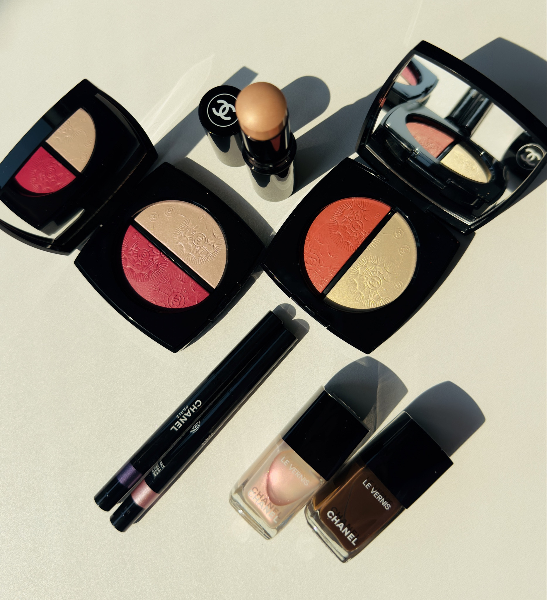 New Chanel Jardin Imaginaire Collection @chanelbeauty
+ Blush And Highlighter Duo " Light And Berry "
$ Blush And Highlighter Duo " Gold And Peach "
- Stylo Ombre et Contour " 42 Celestial Pink - 46
Néon Dahlia "
* Baume Essentiel Glow Stick "Moonlight Kiss "
Le Vernis Nail Colour " 183 Rêveuse - 181 Songe
D'été "
This is collection the most beautiful Makeup Collection From Chanel, it's Beautiful The Blushes duos so pretty and different looks stunning on the skin, the Eyeshadow sticks Such A gorgeous and amazing formula can be used as eyeshadow or eyeliner, long lasting The metallic jewel tones and these are so Stick in my openion nooling see it about it Hoishter i highly recommend this blushes & the eyeshadow sticks . 

#LTKSeasonal #LTKBeauty