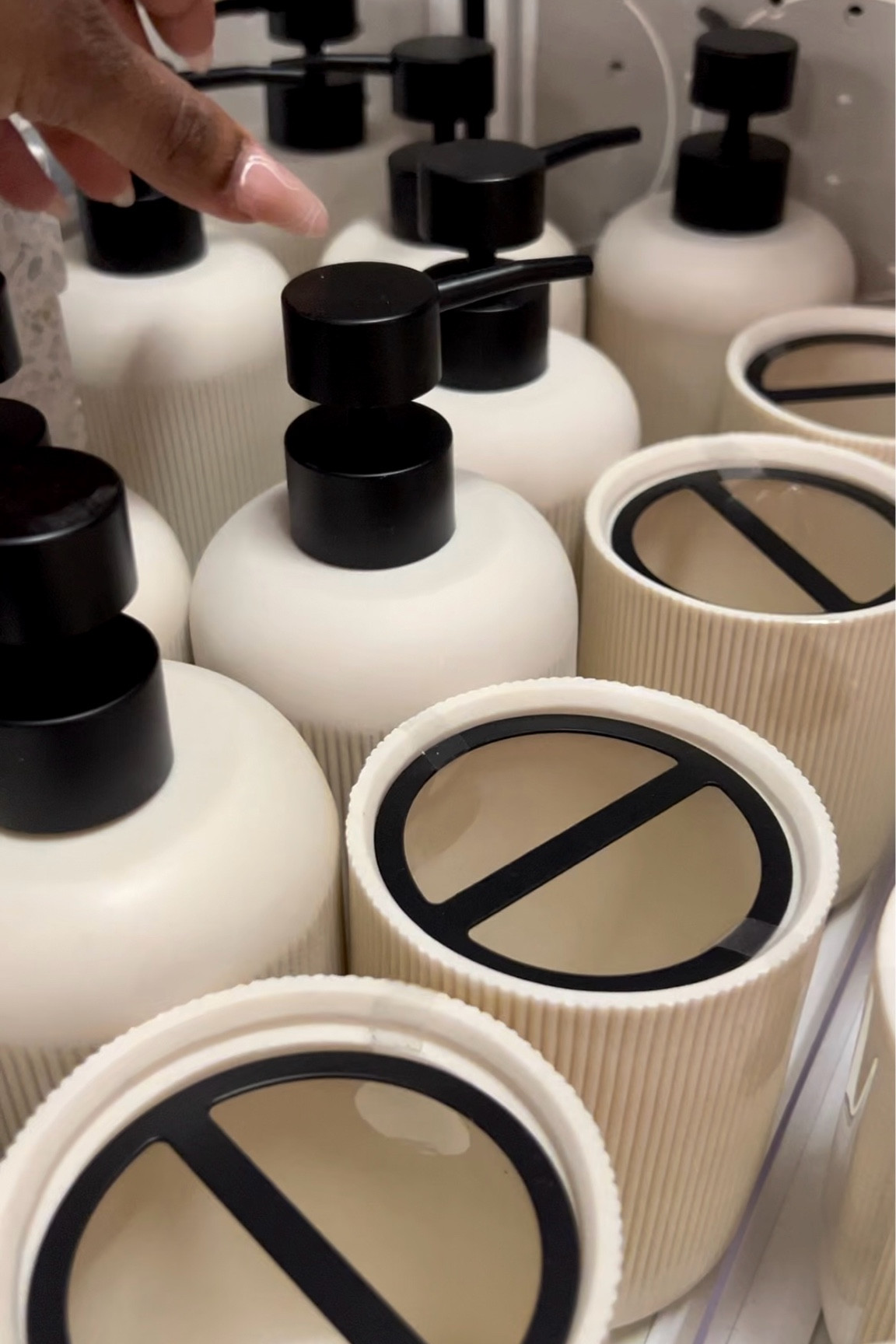 Target Finds for my NYC Apartment Bathroom revamp🙌🏾

#LTKhome #LTKSeasonal