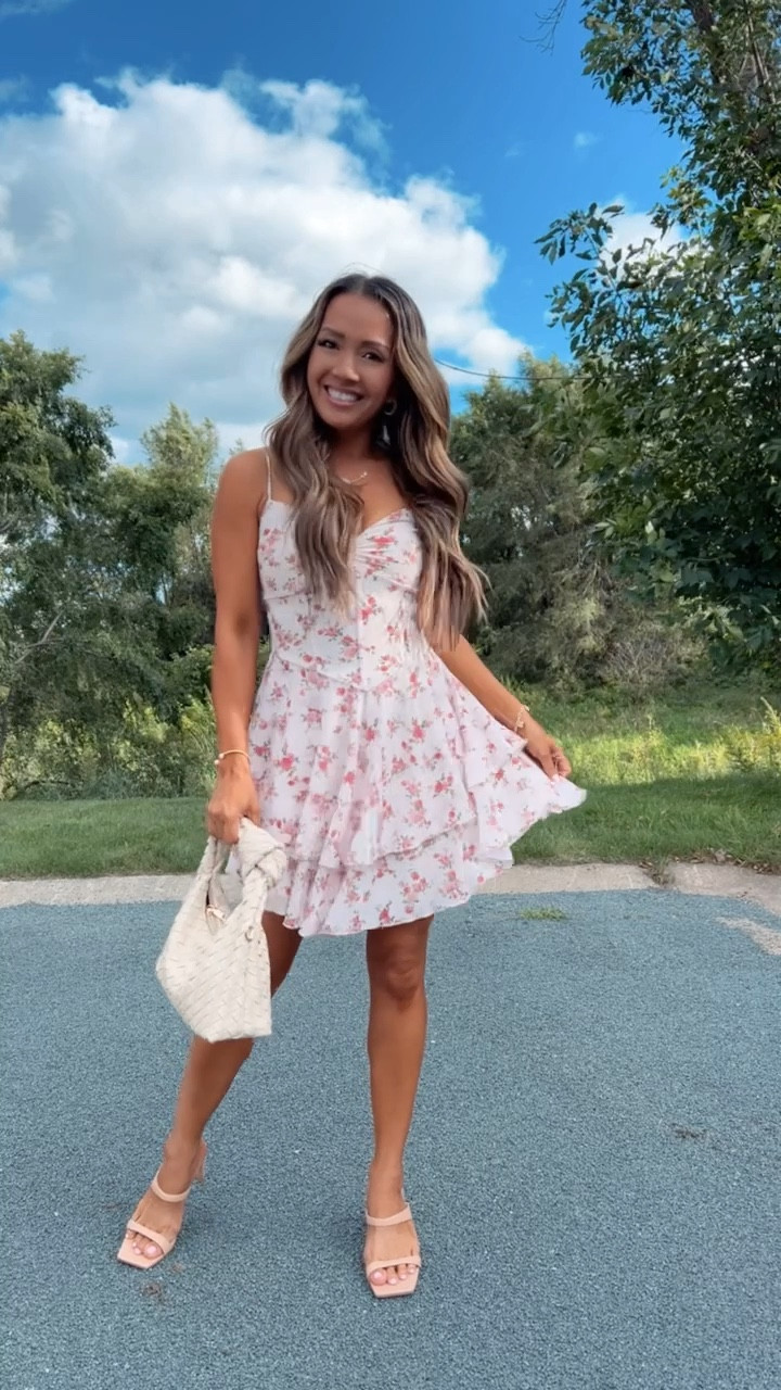 So in love with this corset floral dress! Under $50 and petite friendly. Wearing size XS

Also I’m wearing my new boy short underwear and it’s amazing! So comfy and seamless - wearing size XS

#LTKFindsUnder100 #LTKSaleAlert #LTKFindsUnder50