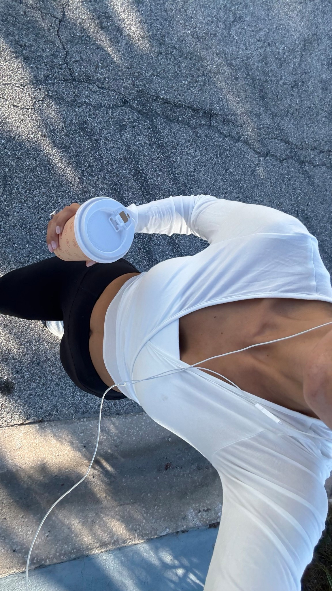 Morning walk! Love this wrap too to throw over any workout set 


#LTKmorningroutine #LTKActive #LTKdayinmylife