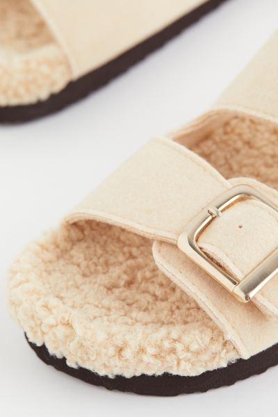 Slippers | H&M (UK, MY, IN, SG, PH, TW, HK)