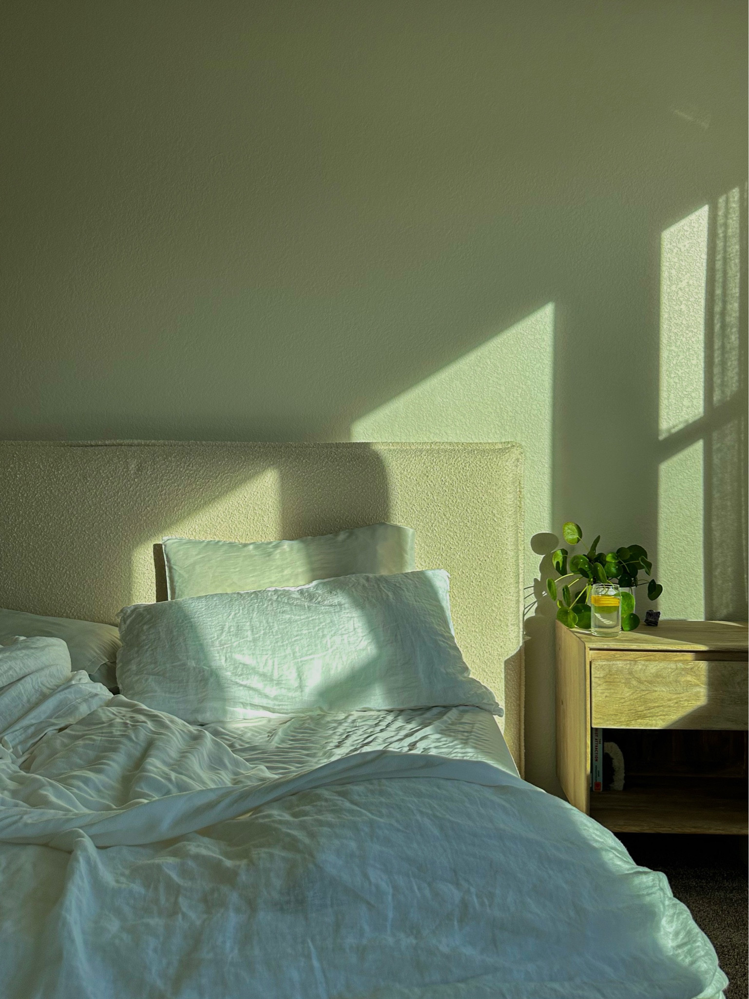 Cozy neutral bedroom and bedding 

#LTKFind #LTKhome