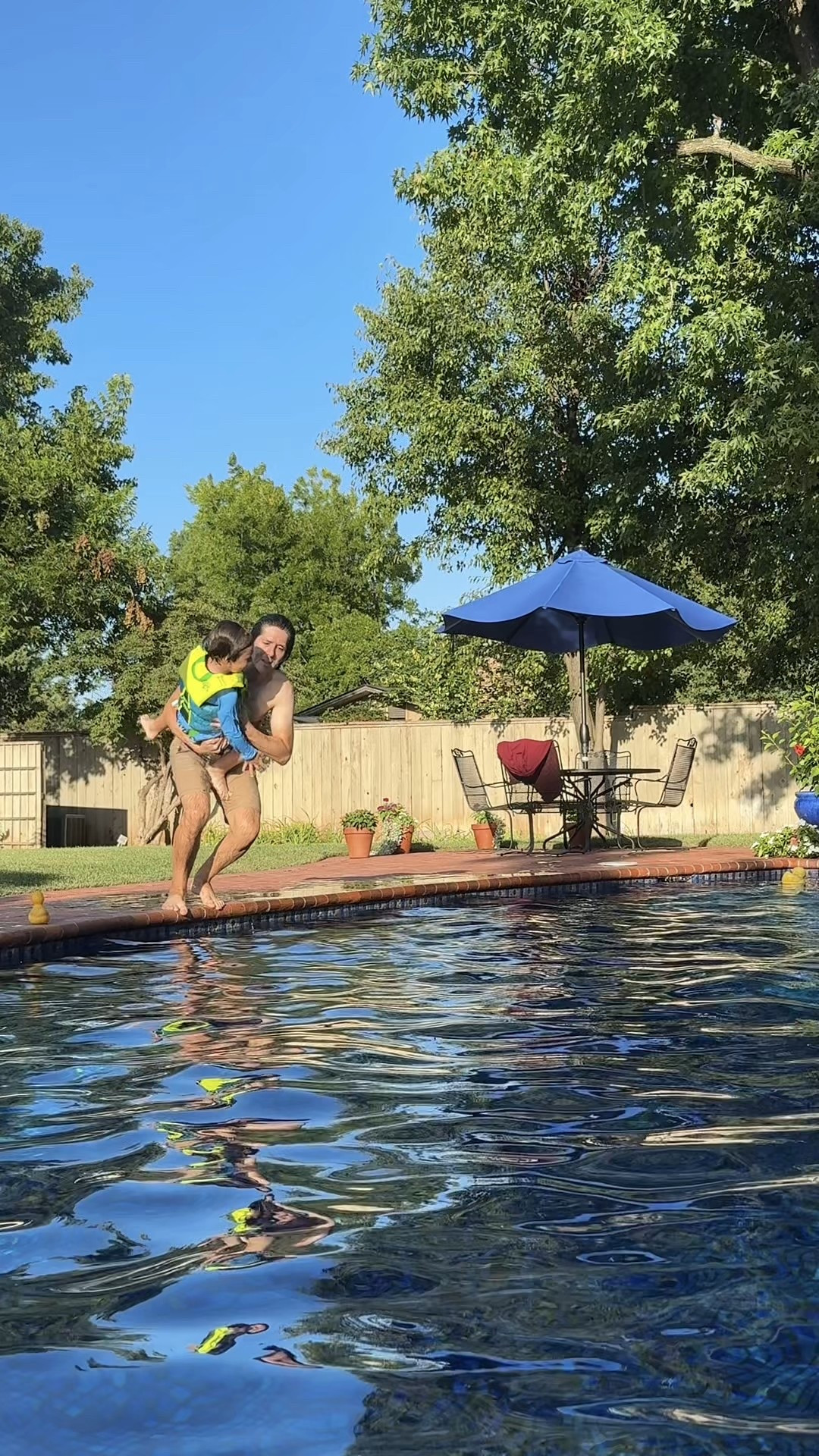 Daily diary: pool days, date nights, bday parties, and 90s style (for less!)


#LTKStyleTip #LTKFindsUnder100 #LTKFindsUnder50