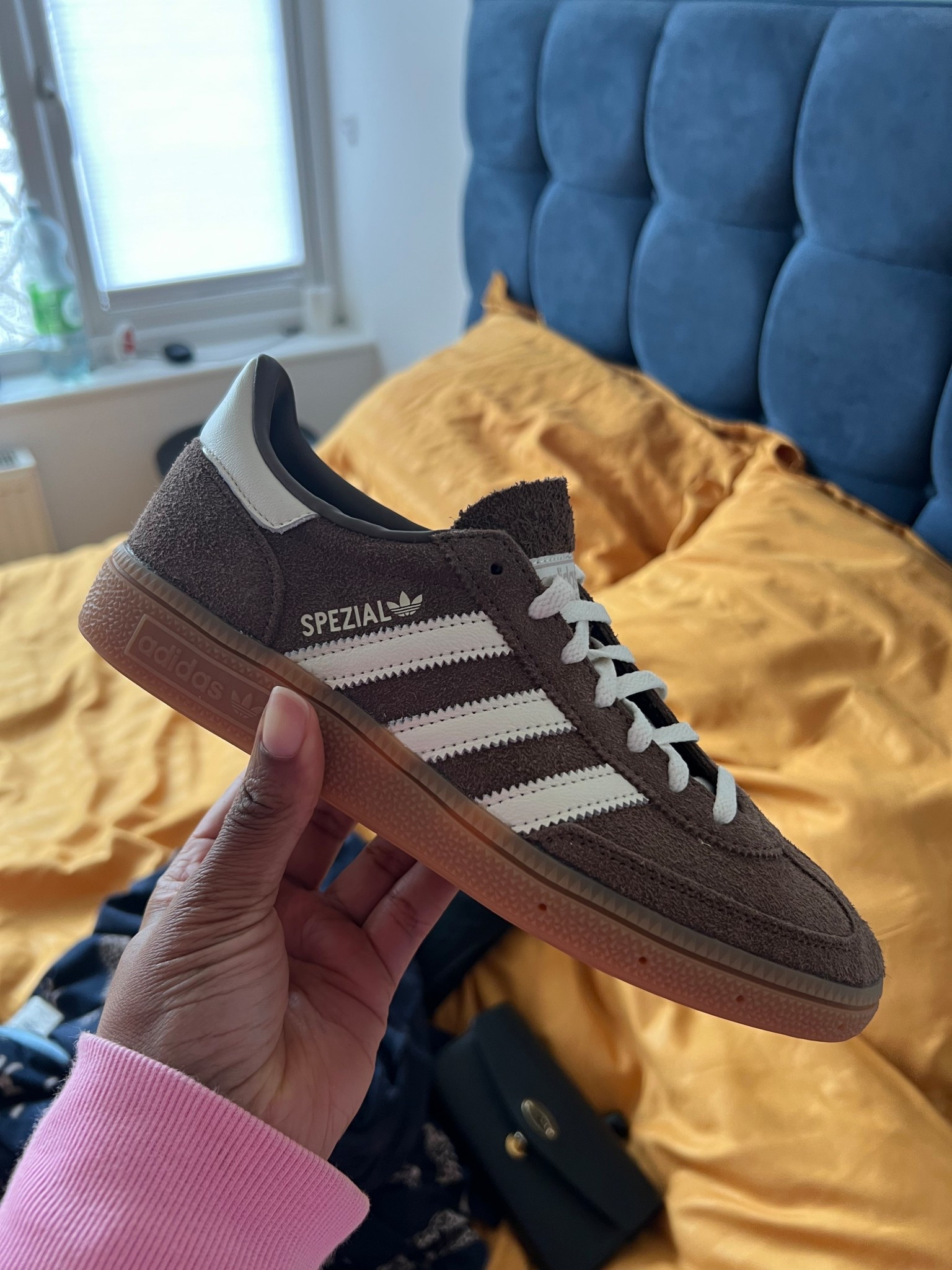 Feels a bit cliche buying these but they’re popular for a reason 😝 brown is basically a neutral and you know they’re gonna look good with those leopard print barrel jeans too huh!!

Adidas, spezial, brown trainers, suede, autumn outfit ideas 

#LTKautumn #LTKuk #LTKstyletip