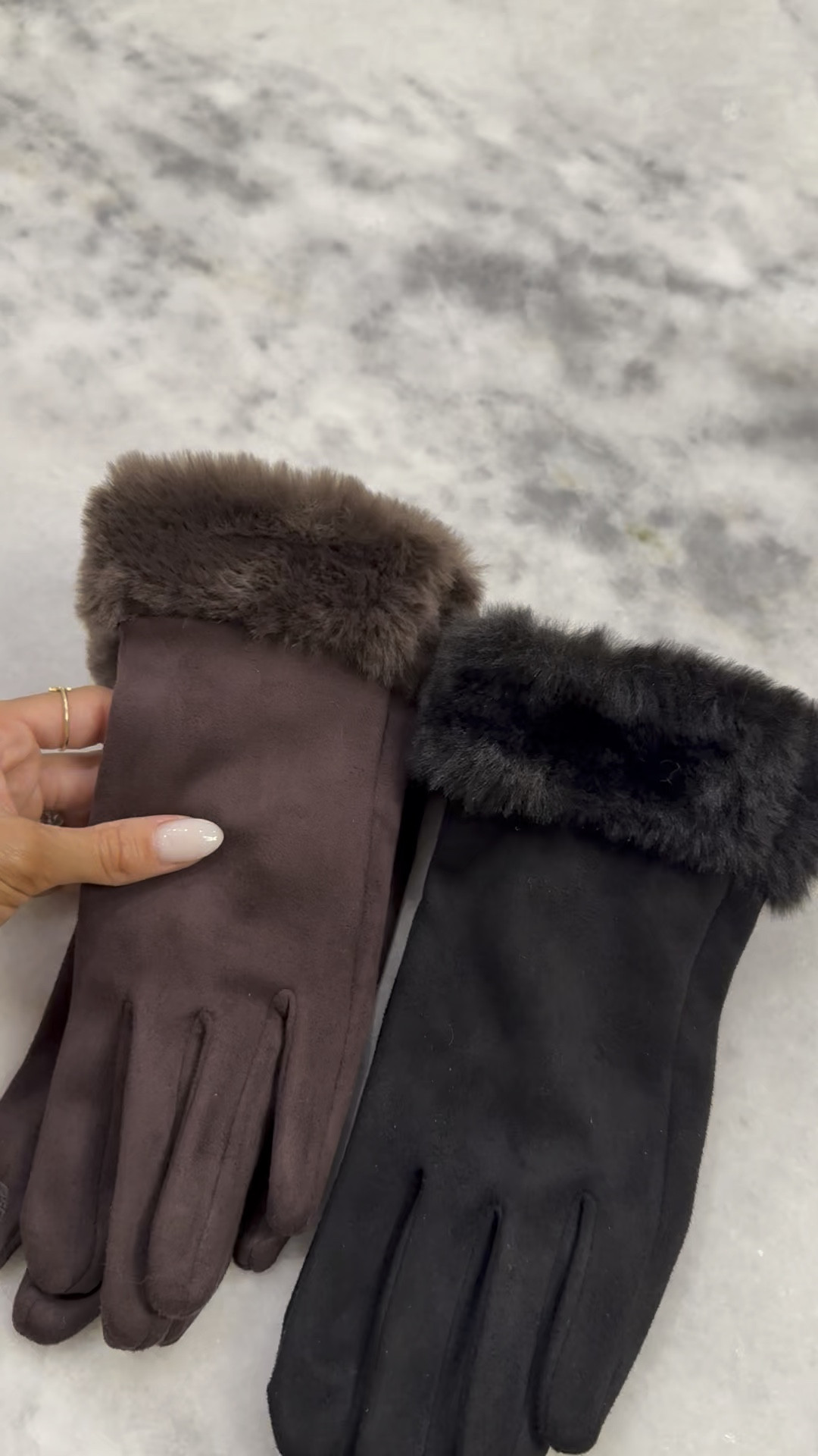 Walmart winter gloves that look expensive gift idea 

#LTKootd #LTKgrwm #LTKHoliday