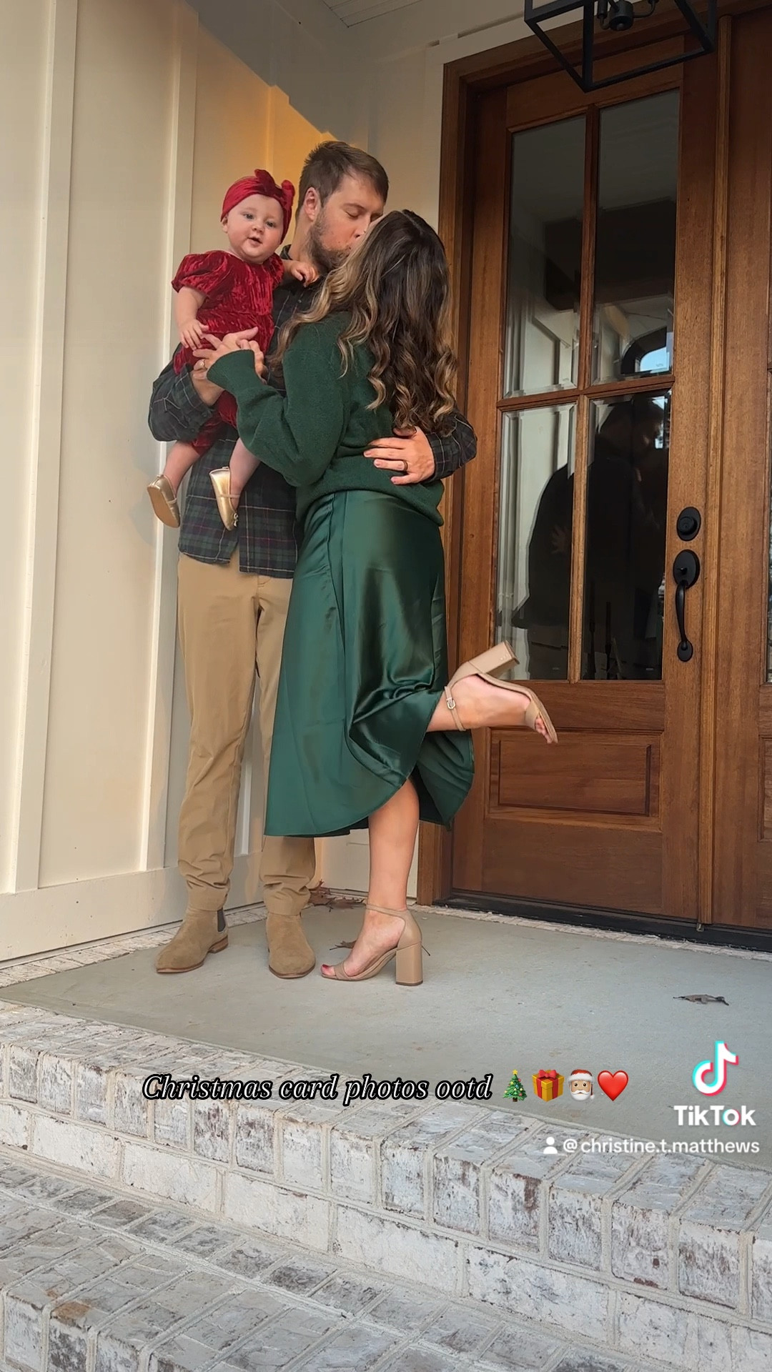 Christmas card photos ootd 

#LTKSeasonal #LTKHoliday #LTKBaby