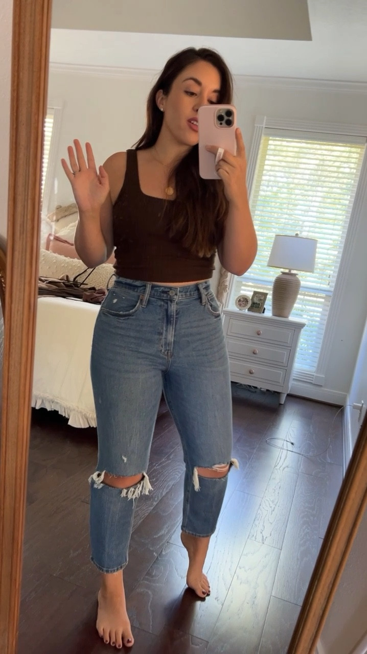 All time favorite jeans on sale! 25% off PLUS an additional 15% off with code “BAGGYAF” this weekend only! The curve love ultra high ankle jean is what I am wearing here

#LTKSeasonal #LTKxAF #LTKSaleAlert