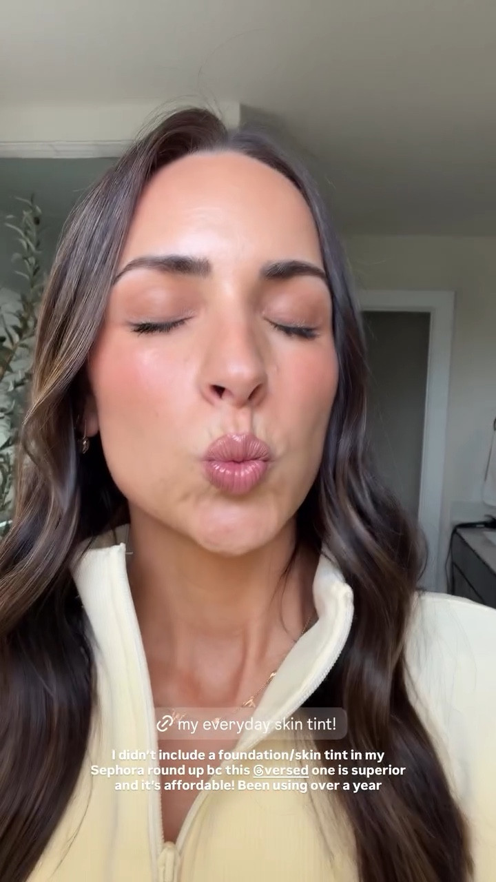 Skin tint: 5N 
Powder: 2
Bronzer: Amalfi 
Blush: Ciao


#LTKgrwm #LTKSaleAlert #LTKBeauty