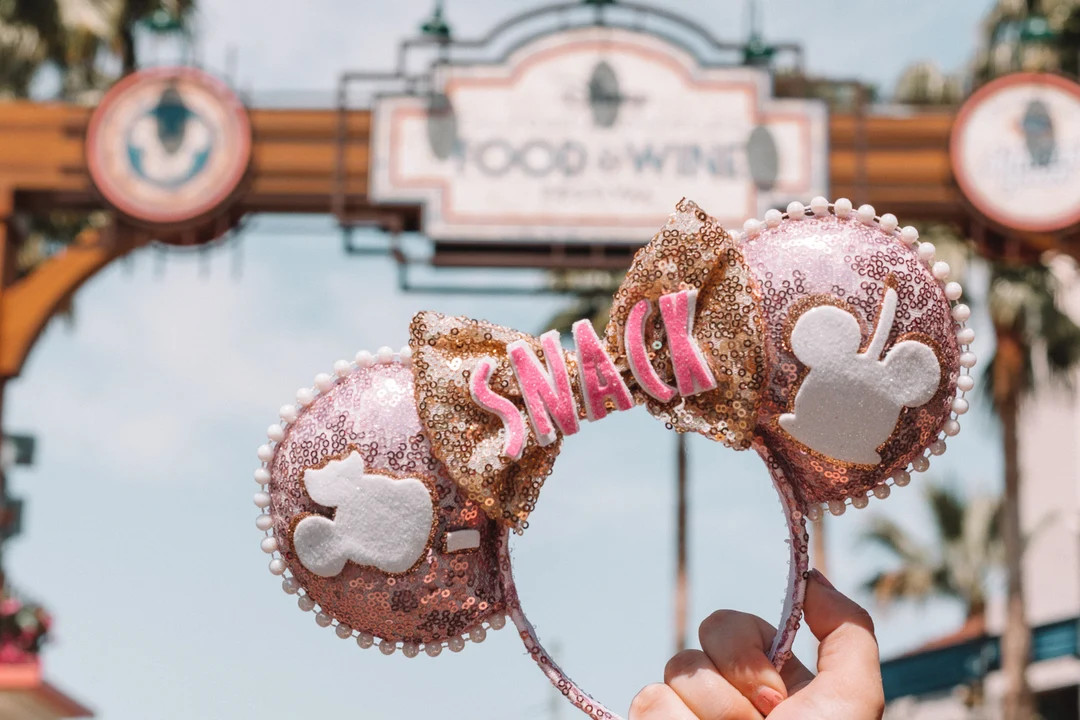 Mickey Snack Mouse Ears - Etsy | Etsy (US)