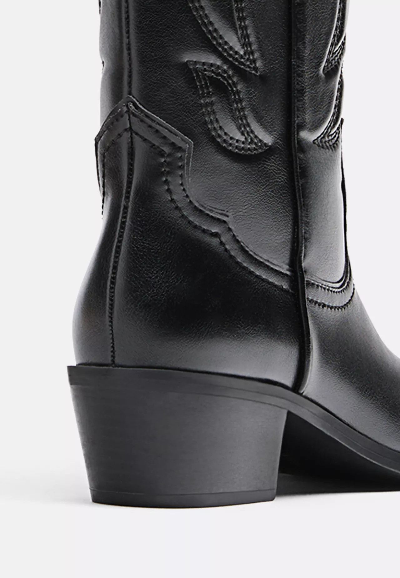 Heeled cowboy boots | Stradivarius (UK)