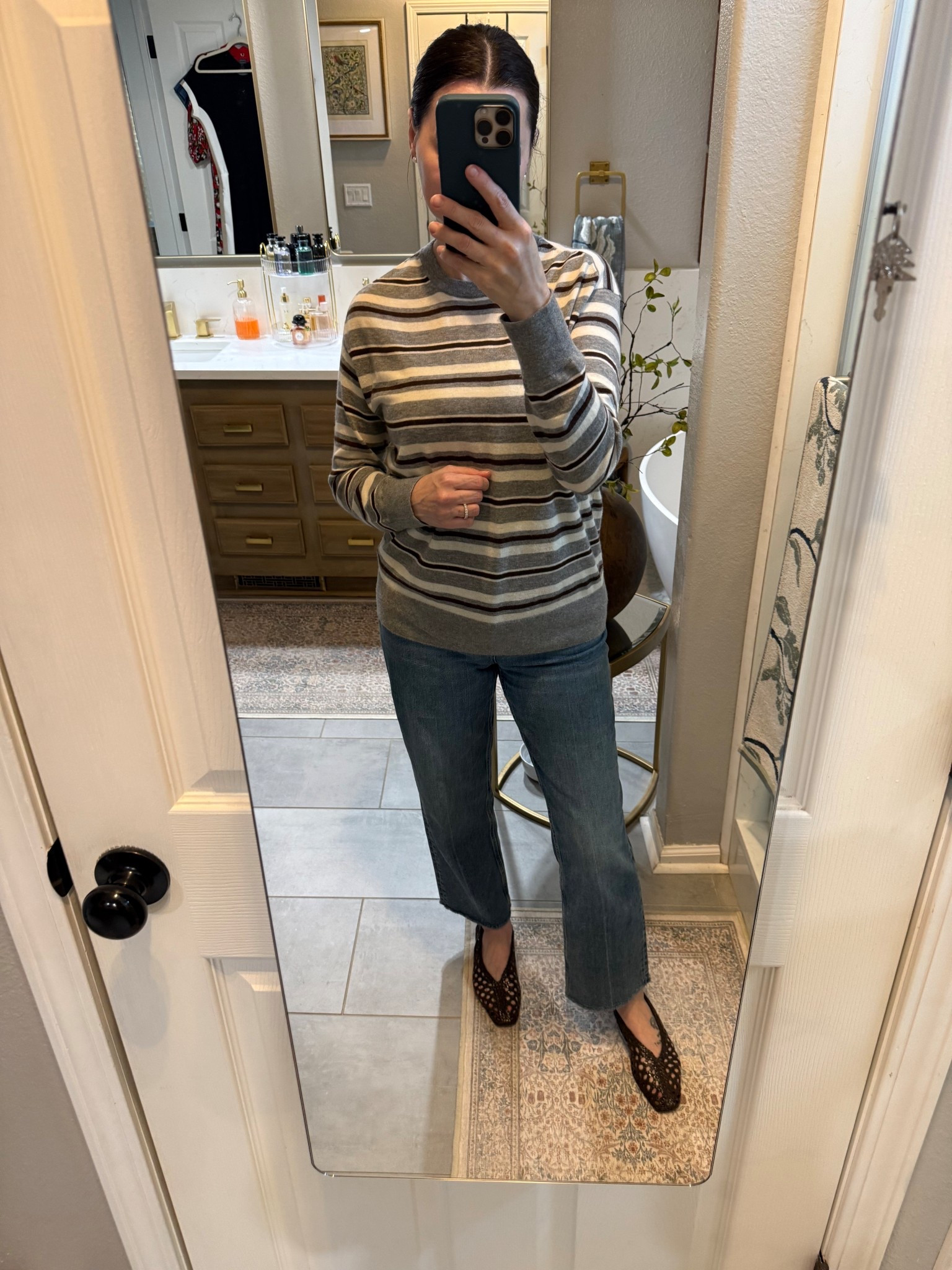 Doctor run this morning!  Comfy and casual in this lightweight cashmere sweater and these elevated woven flats. Pants are TTS with no stretch  

#LTKvlog #LTKdayinmylife #LTKootd