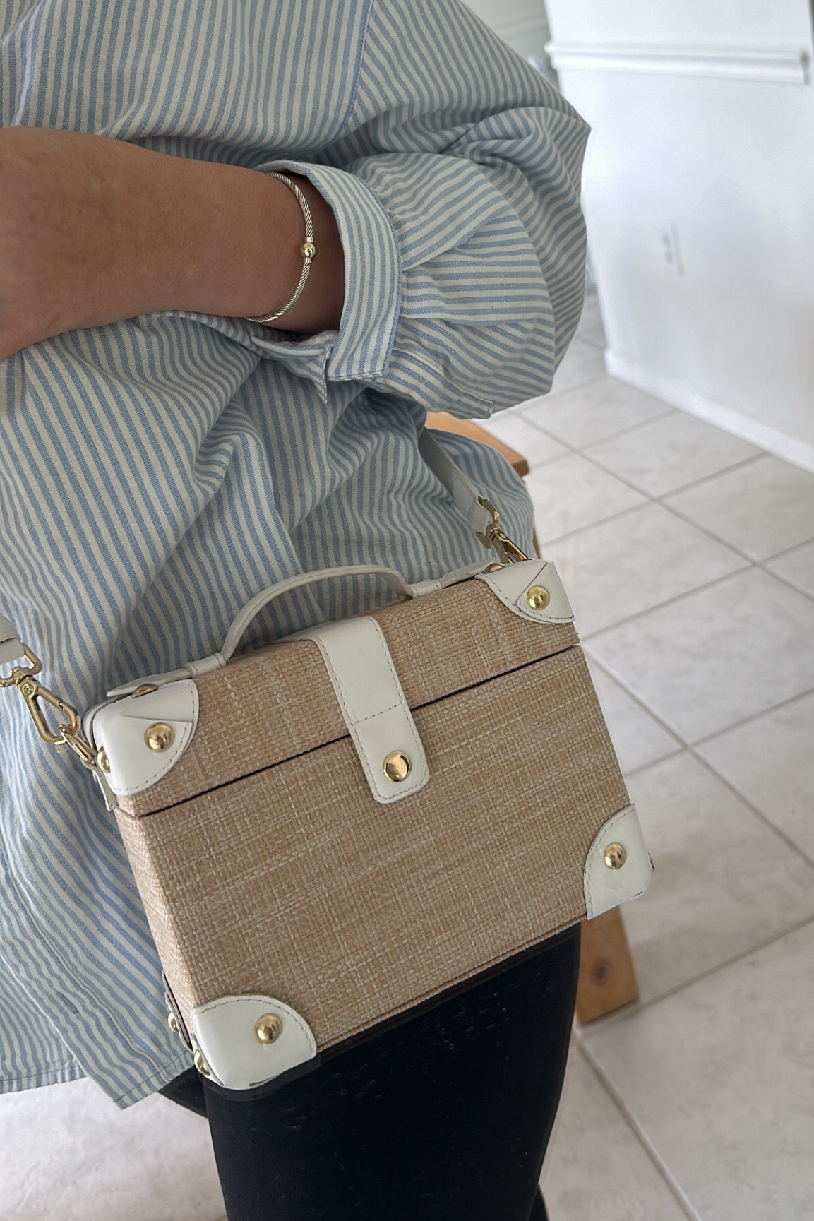 This purse!!👜 😍 It can be either a cross body or not! 

#LTKStyleTip