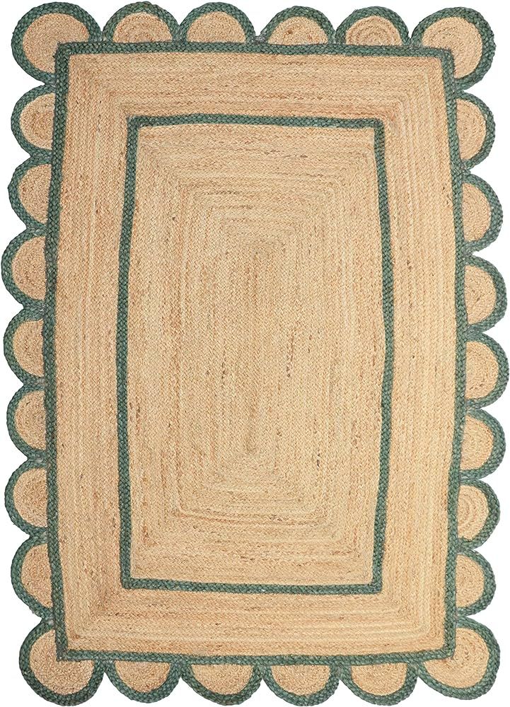 Gautam International Scallop Pattern Jute Bohemian Area Rug (4'x6', Green) | Amazon (US)