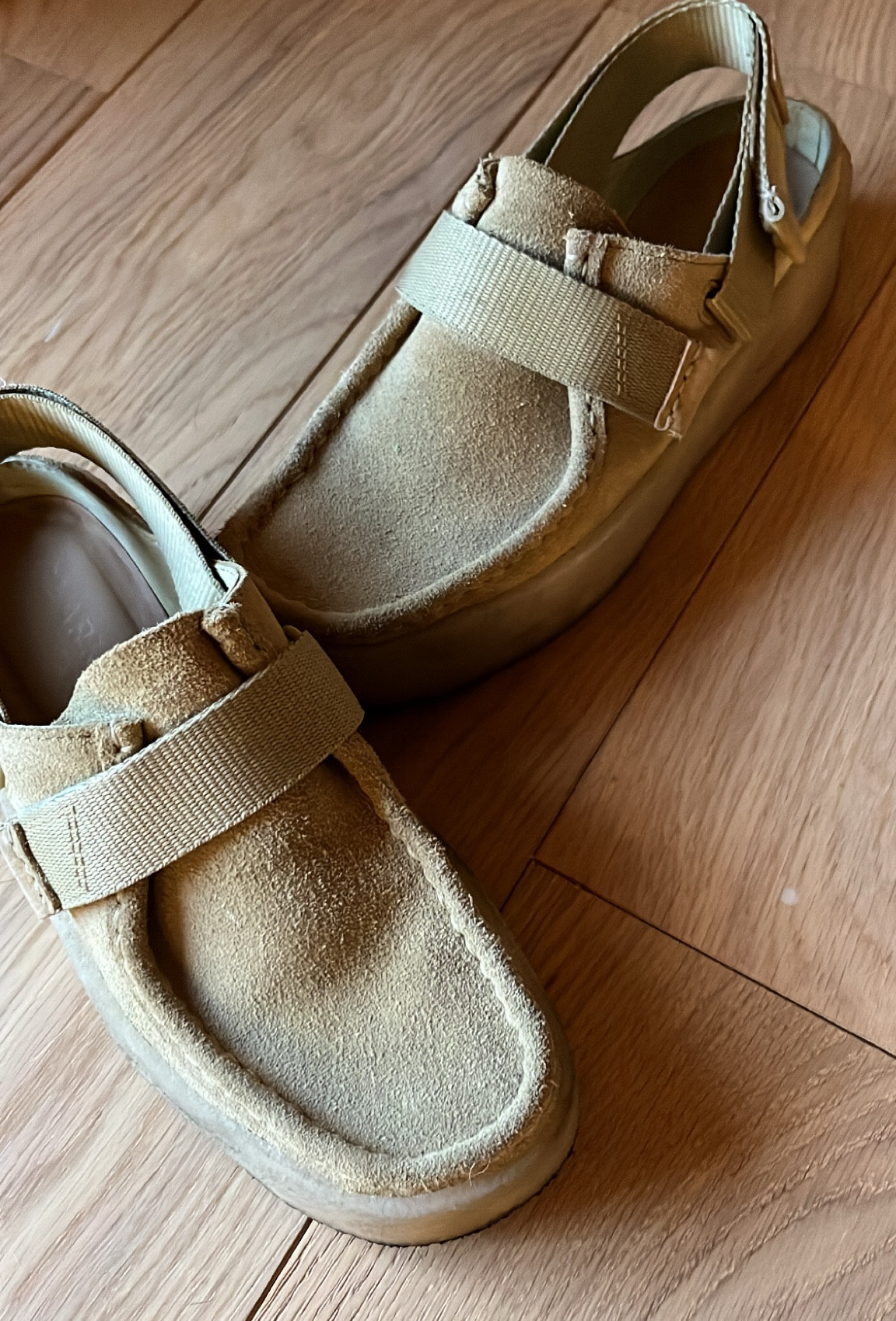 My latest favorite shoe! The perfect neutral clog or mule with a sling back strap. They’re similar to a Birkenstock (and just as great of quality) but are way cuter in my opinion! I love the tan color and the outdoorsy spin these give a traditional mule shoe. 


#LTKGiftGuide #LTKsalealert #LTKshoecrush